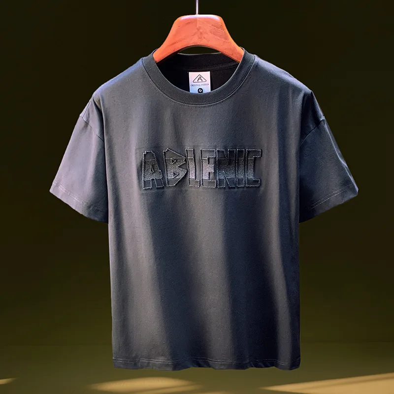 High end embroidered men's short sleeved T-shirt, summer thin cut round neck casual half sleeved loose clothing
High end embroidered men's short sleeved T-shirt, summer thin cut round neck casual half sleeved loose clothing