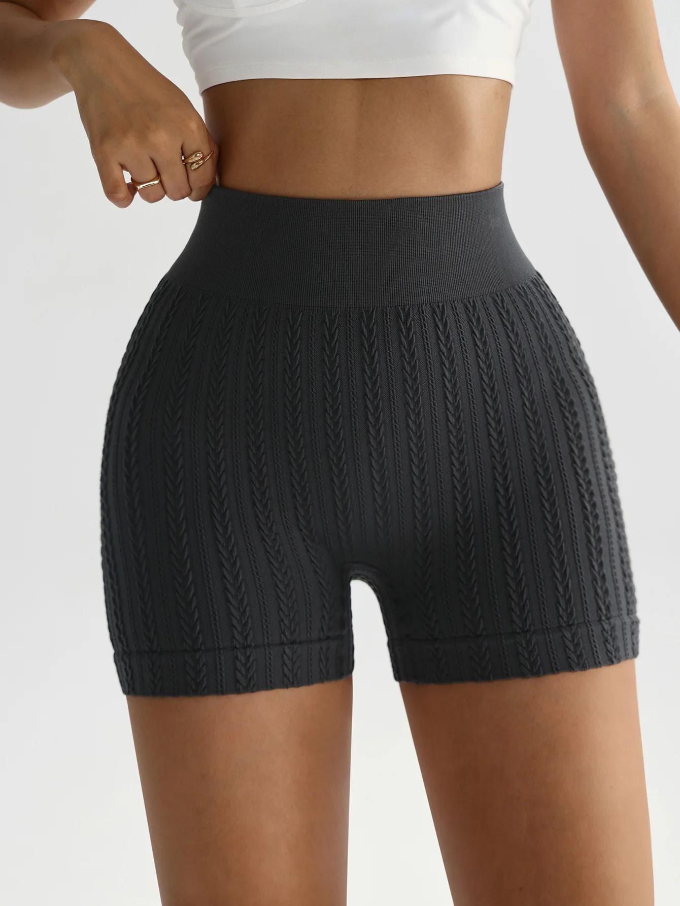 Fitness sports shorts, women's high-waisted hip-lifting yoga shorts, outdoor three-dimensional patterned peach yoga shorts
Fitness sports shorts, women's high-waisted hip-lifting yoga shorts, outdoor three-dimensional patterned peach yoga shorts