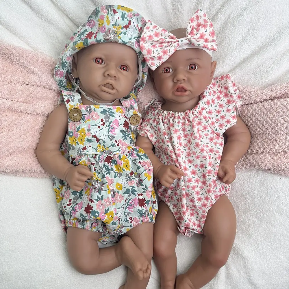 African Baby Girl 44cm Realistic Silicone Reborn Bebe Doll Perfect for Display Lifelike Features & Soft Material Christmas Gift
African Baby Girl 44cm Realistic Silicone Reborn Bebe Doll Perfect for Display Lifelike Features & Soft Material Christmas Gift