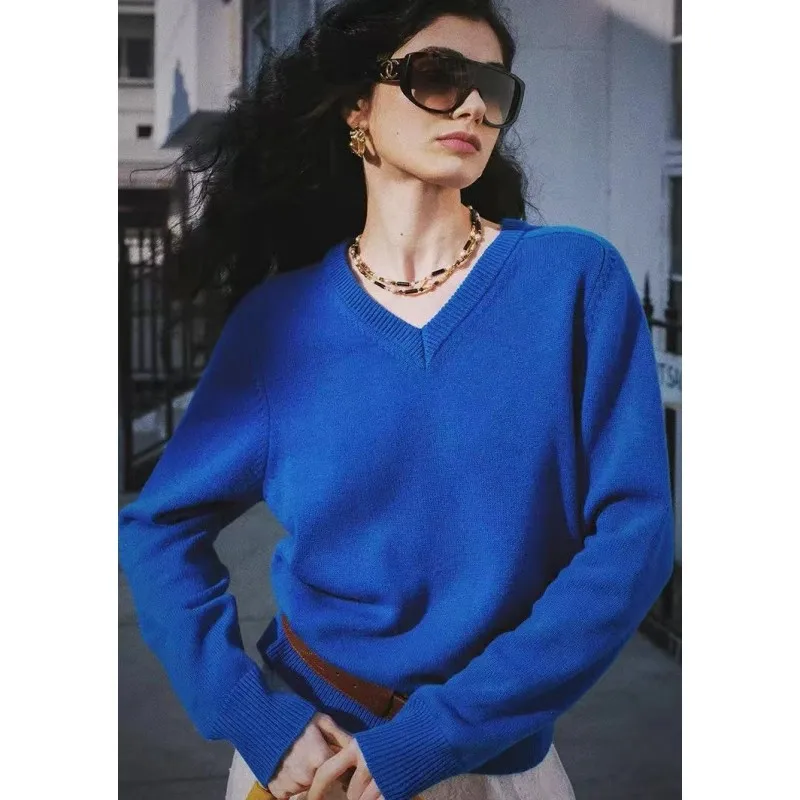 Новый осенне-зимний универсальный шерстяной свитер, стильный свитер из 100% кашемира с v-образным вырезом, свободный вязаный свитер для женщин
Новый осенне-зимний универсальный шерстяной свитер, стильный свитер из 100% кашемира с v-образным вырезом, свободный вязаный свитер для женщин