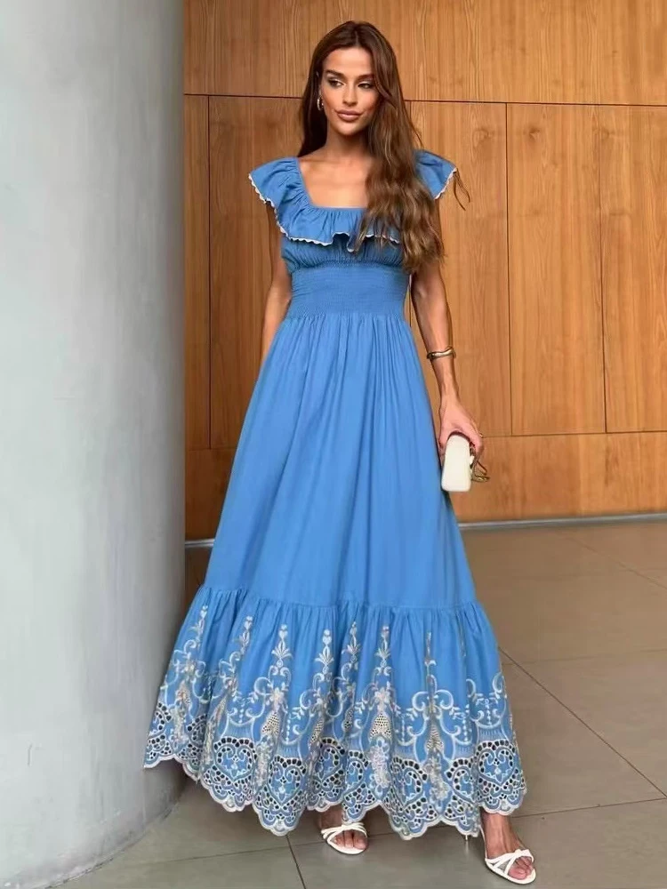 Summer 2025 women's dress with a square collar, multicolor tie, slouted back, high waist, loose embroidered hem and puffy skirt
Summer 2025 women's dress with a square collar, multicolor tie, slouted back, high waist, loose embroidered hem and puffy skirt