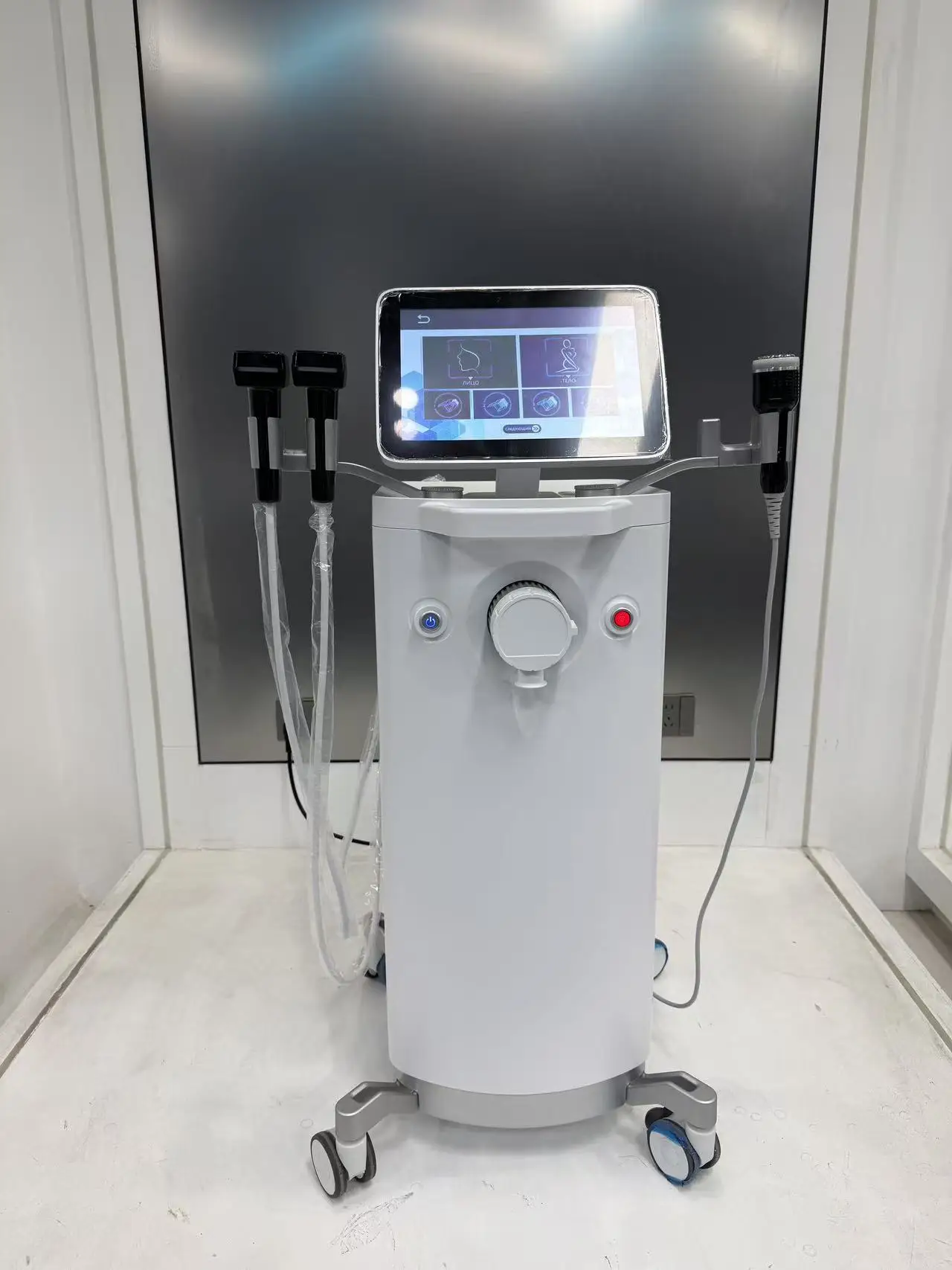 2026 Hot Sale 3 in 1 Morpheus 8 Face Lift Machine
2026 Hot Sale 3 in 1 Morpheus 8 Face Lift Machine