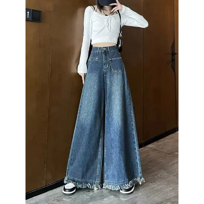 Washed Fringed Wide-leg Jeans for Women New Retro Design High-waisted Loose Design Niche Floor-length Pants Fashionable Simple
Washed Fringed Wide-leg Jeans for Women New Retro Design High-waisted Loose Design Niche Floor-length Pants Fashionable Simple