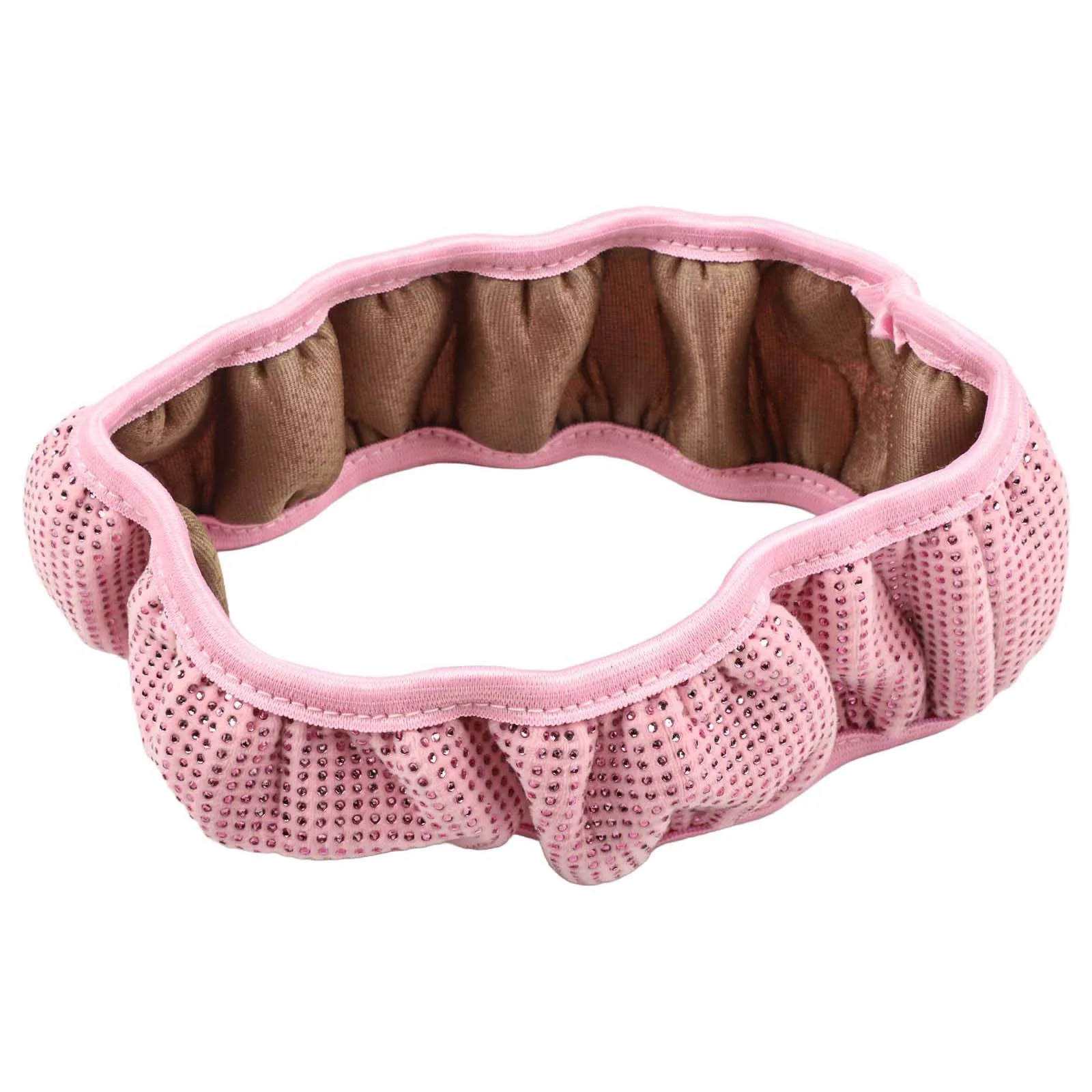 Автомобильные аксессуары со стразами, включая чехол на руль, чехол для переключения передач и защитные ремни безопасности для стильной защиты 
Автомобильные аксессуары со стразами, включая чехол на руль, чехол для переключения передач и защитные ремни безопасности для стильной защиты