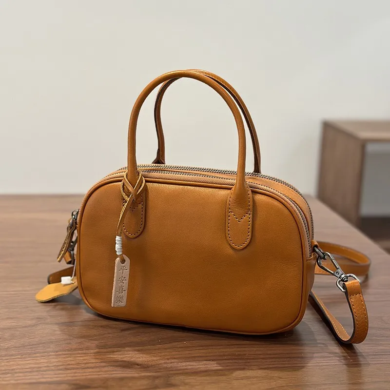 Johnature 2025 New Genuine Leather Handbag Retro Commuter Solid Color Soft Cowhide Versatile Women's Shoulder Crossbody Bags
Johnature 2025 New Genuine Leather Handbag Retro Commuter Solid Color Soft Cowhide Versatile Women's Shoulder Crossbody Bags