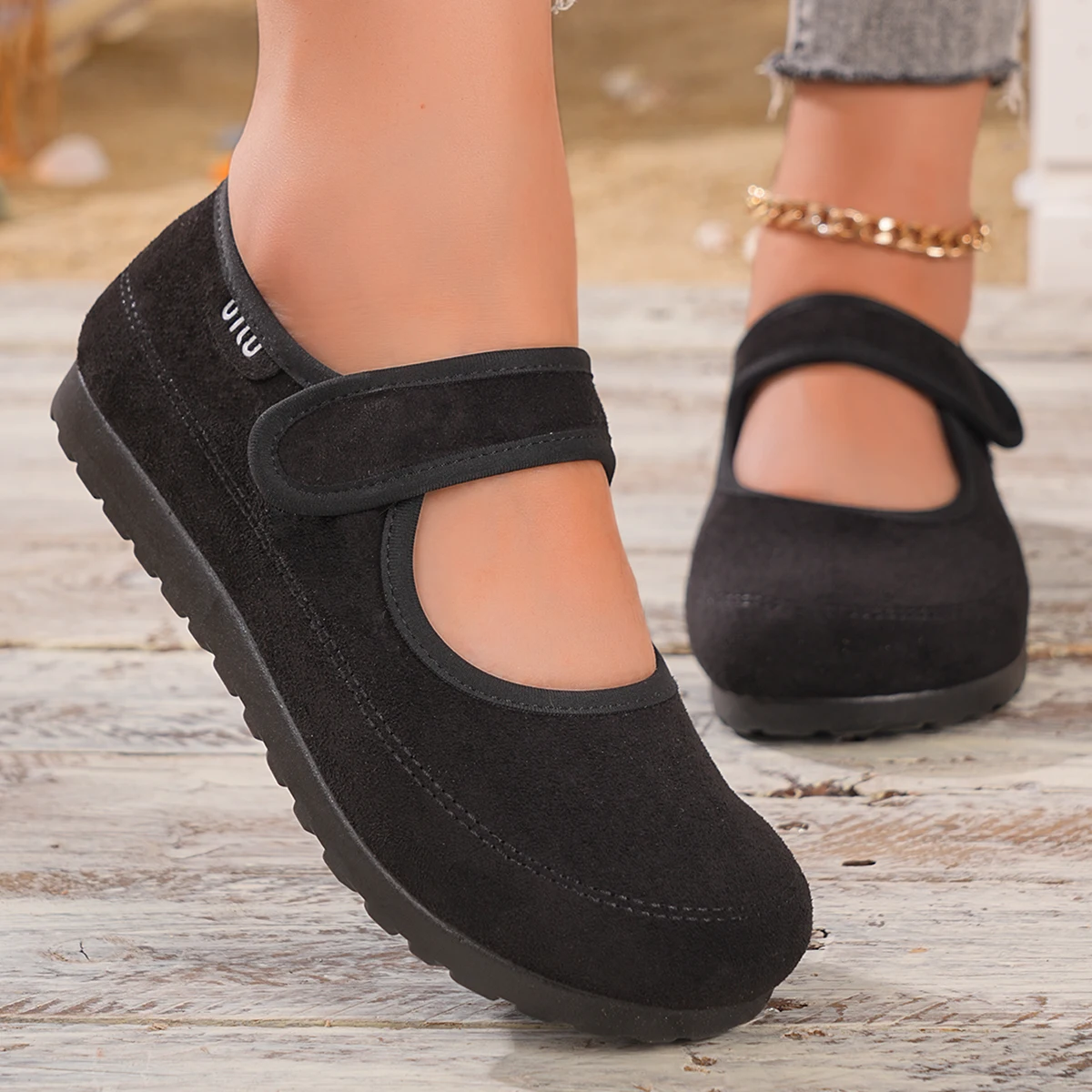 Women's Round-toe French Velcro Design Casual Flat Shoes 2026 Spring New Velvet Non-slip Comfortable Shallow Mouth Shoes
Women's Round-toe French Velcro Design Casual Flat Shoes 2026 Spring New Velvet Non-slip Comfortable Shallow Mouth Shoes