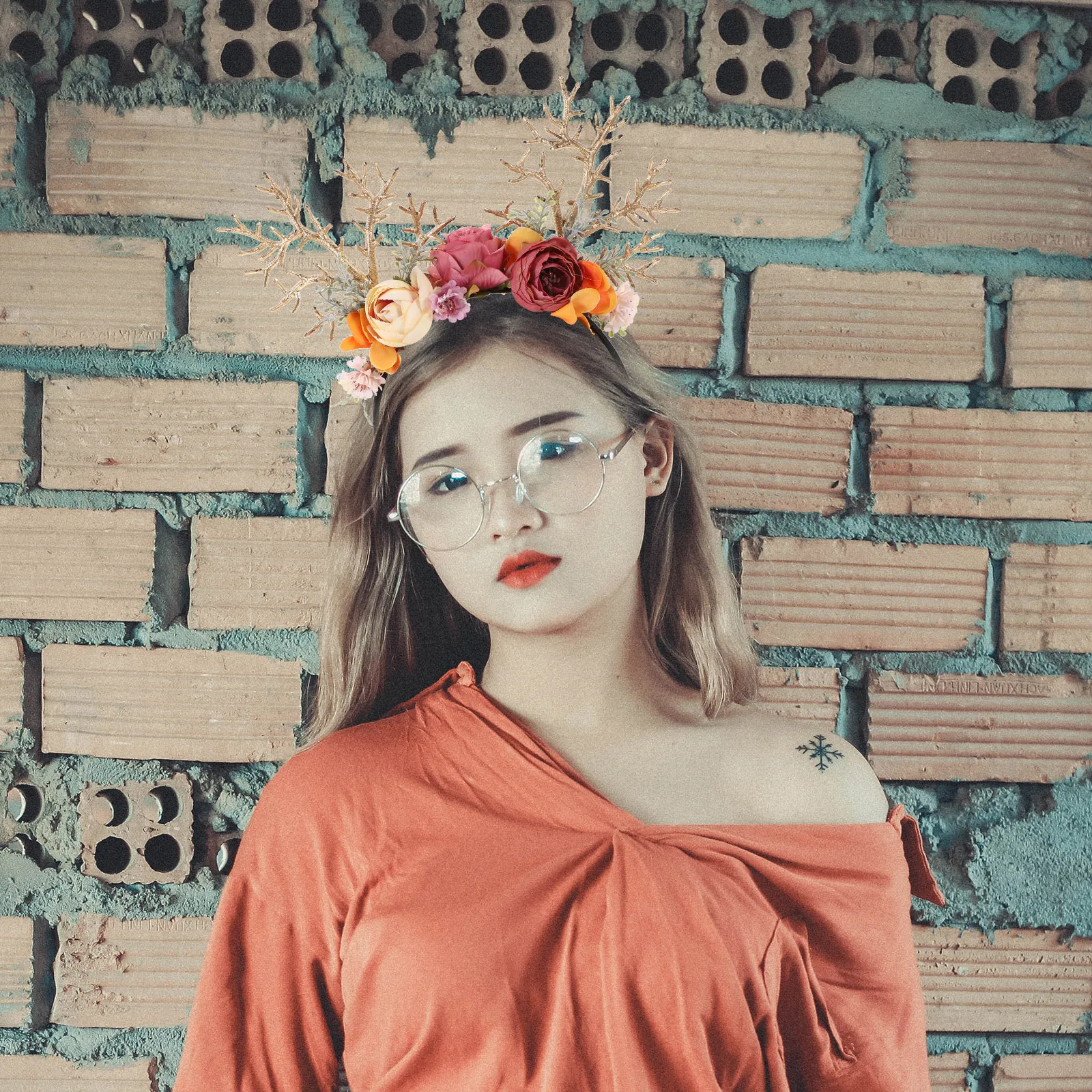 Style Deer Antler Headband Lightweight Holiday Party Cosplay Accessory Reindeer Headdress For Women Photography
Style Deer Antler Headband Lightweight Holiday Party Cosplay Accessory Reindeer Headdress For Women Photography