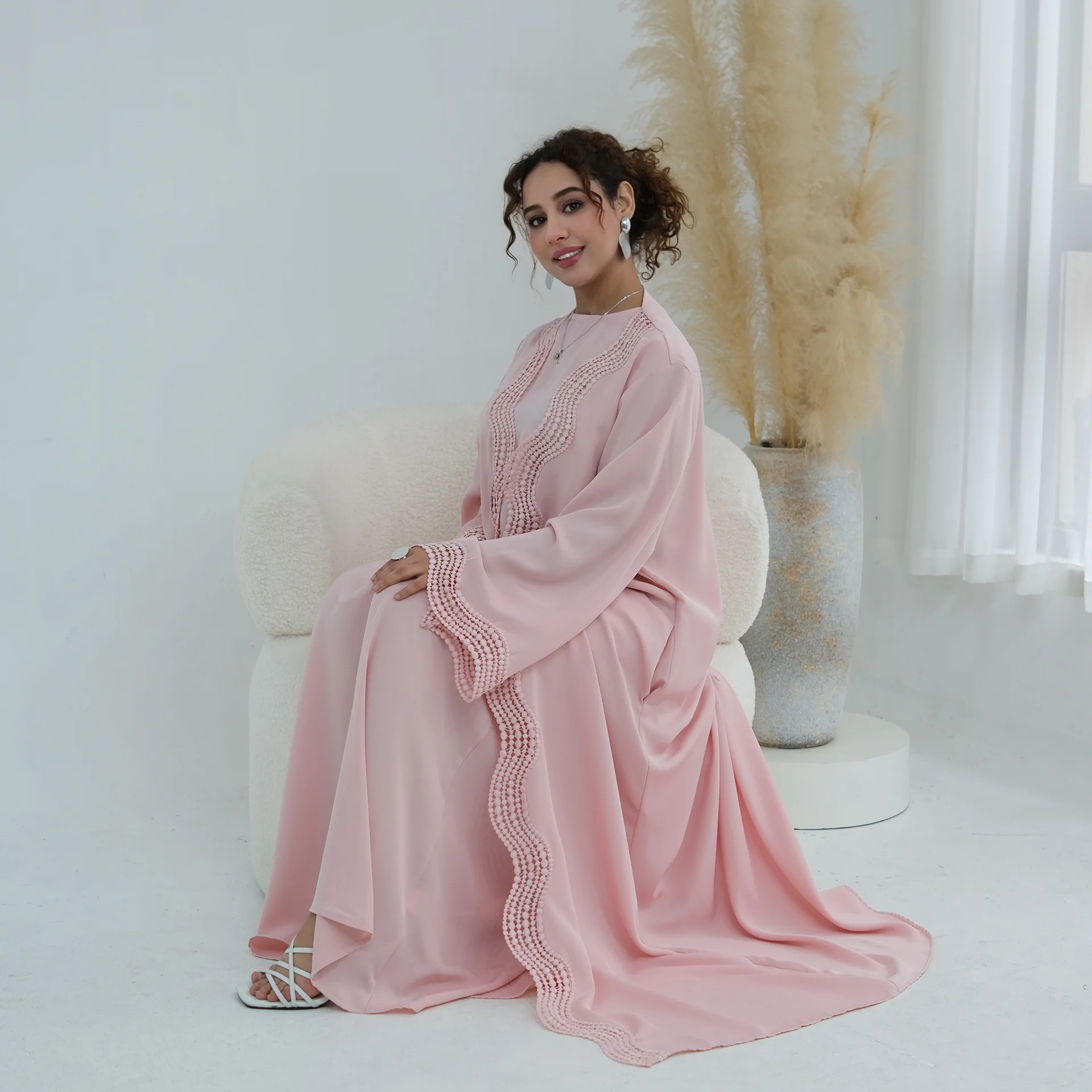 Dubai Two Piece Set Wave Lace Trim Cardigan Casual Inner Dress Suit Open Kimono Abaya Elegant Women Fashion Islam Outfit Robe
Dubai Two Piece Set Wave Lace Trim Cardigan Casual Inner Dress Suit Open Kimono Abaya Elegant Women Fashion Islam Outfit Robe