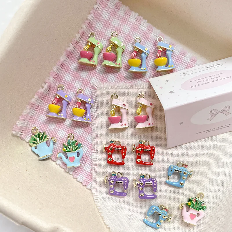 2Pcs Alloy Cute Mini Mixer Sewing Machine Charms Multicolor 3D Cartoon Pendants DIY Findings For Bracelet Necklace Earring Makin
2Pcs Alloy Cute Mini Mixer Sewing Machine Charms Multicolor 3D Cartoon Pendants DIY Findings For Bracelet Necklace Earring Makin