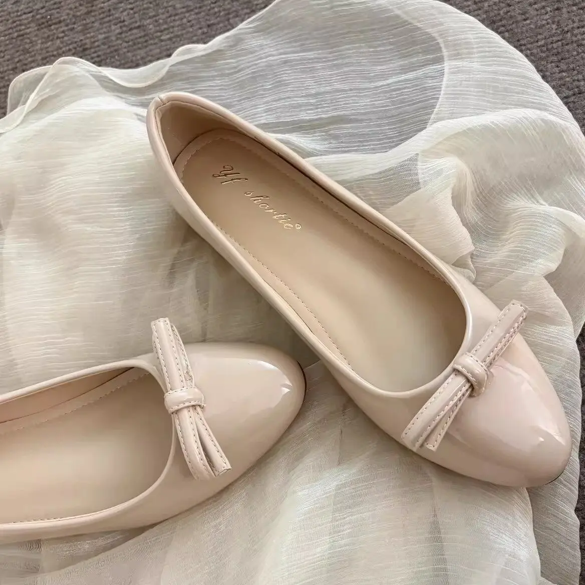 Mary Jane Ballet Flats Women's Slip-On Shoes Comfortable Non-Slip Rubber Sole round Toe Flat Heel Fashionable Knot
Mary Jane Ballet Flats Women's Slip-On Shoes Comfortable Non-Slip Rubber Sole round Toe Flat Heel Fashionable Knot