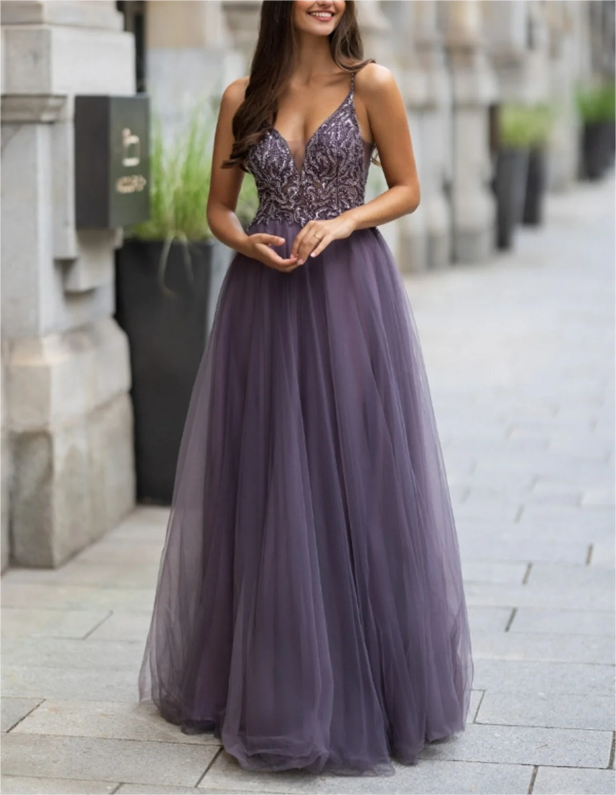 Purple Pastoral Evening Dress Elegant Lace V-Neck Suspenders Backless Gown Lace Design Sexy Tulle To Floor Length Custom Colors
Purple Pastoral Evening Dress Elegant Lace V-Neck Suspenders Backless Gown Lace Design Sexy Tulle To Floor Length Custom Colors