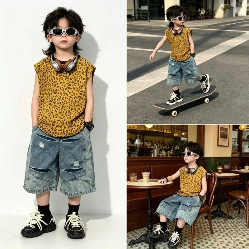 Boys 2026 Summer Leopard Print Sleeveless Tank Top Shorts Trend Two-piece Set Children's Cool Handsome Set
Boys 2026 Summer Leopard Print Sleeveless Tank Top Shorts Trend Two-piece Set Children's Cool Handsome Set