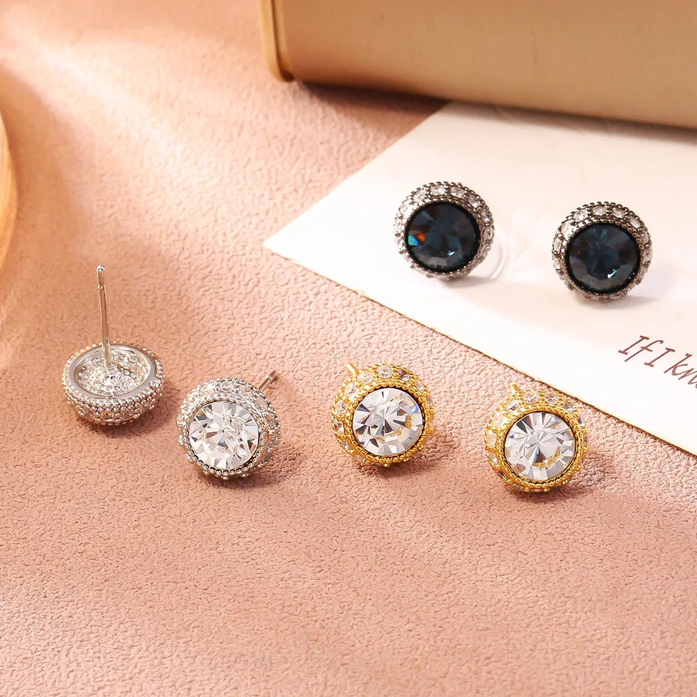 High-end micro-encrusted zircon earrings, light luxury retro, small and exquisite earrings, women's niche design fashion earring
High-end micro-encrusted zircon earrings, light luxury retro, small and exquisite earrings, women's niche design fashion earring
