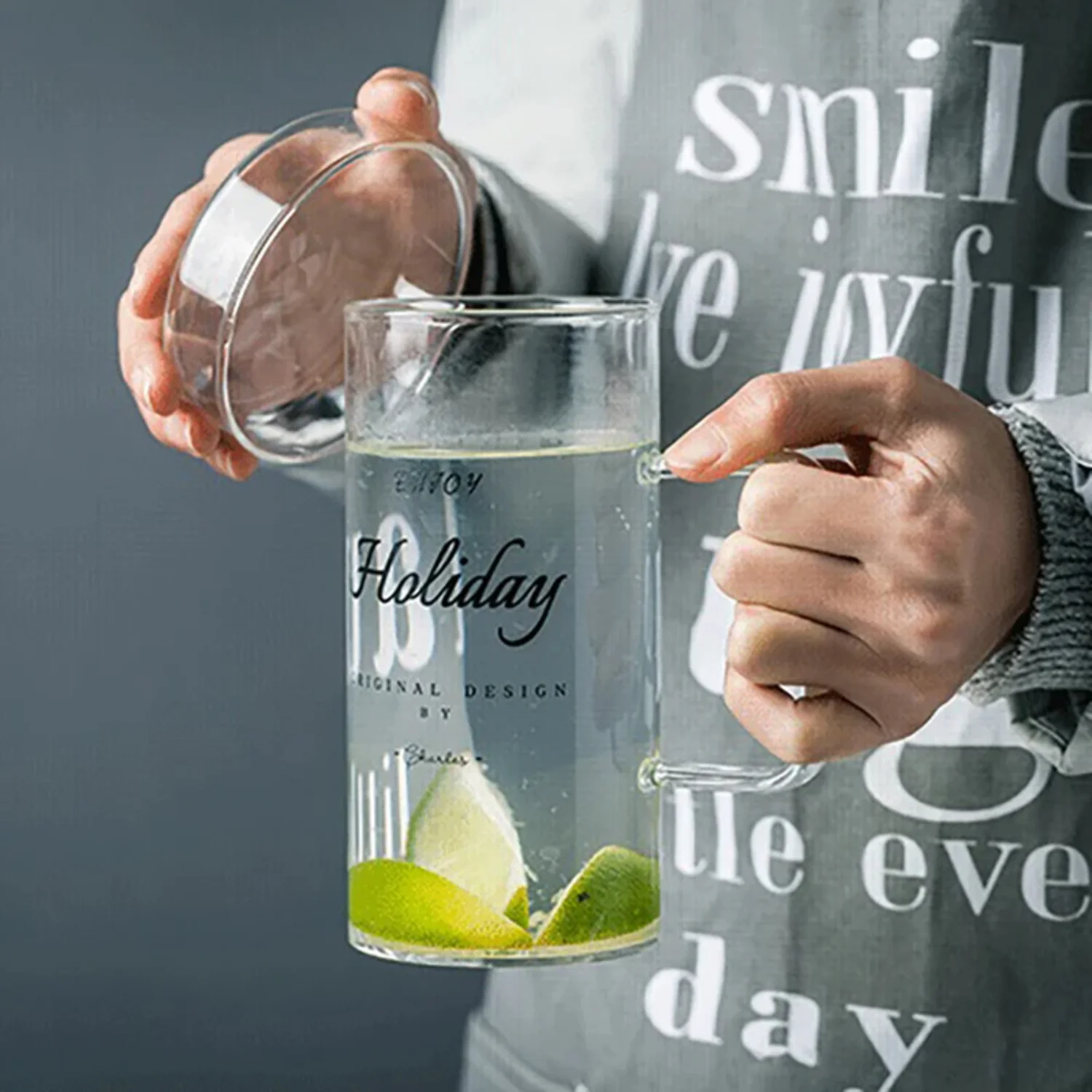 700ml Clear Glass Cup Large-capacity Cold Drink Milk Juice Tea Water Cups with Lid Wine Glass Beer Coffee Mug Handle Drinkware
700ml Clear Glass Cup Large-capacity Cold Drink Milk Juice Tea Water Cups with Lid Wine Glass Beer Coffee Mug Handle Drinkware