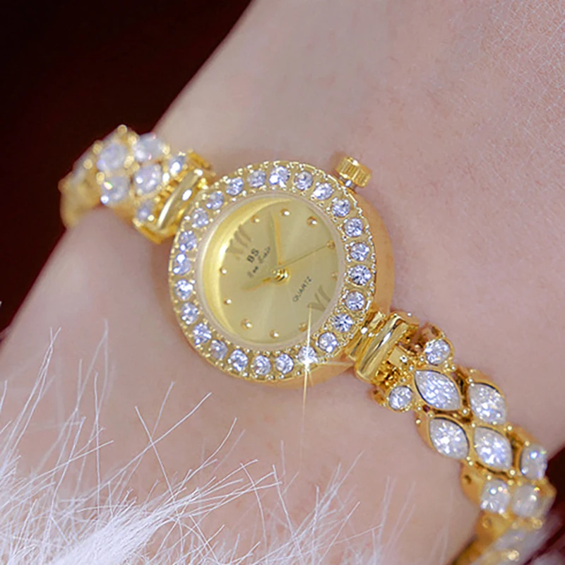 Gold Women Watches 2025 For Ladies Wrist Watches Bracelet Top Brand Luxury Golden Crystal Female Clock Gift For Girlfriend
Gold Women Watches 2025 For Ladies Wrist Watches Bracelet Top Brand Luxury Golden Crystal Female Clock Gift For Girlfriend