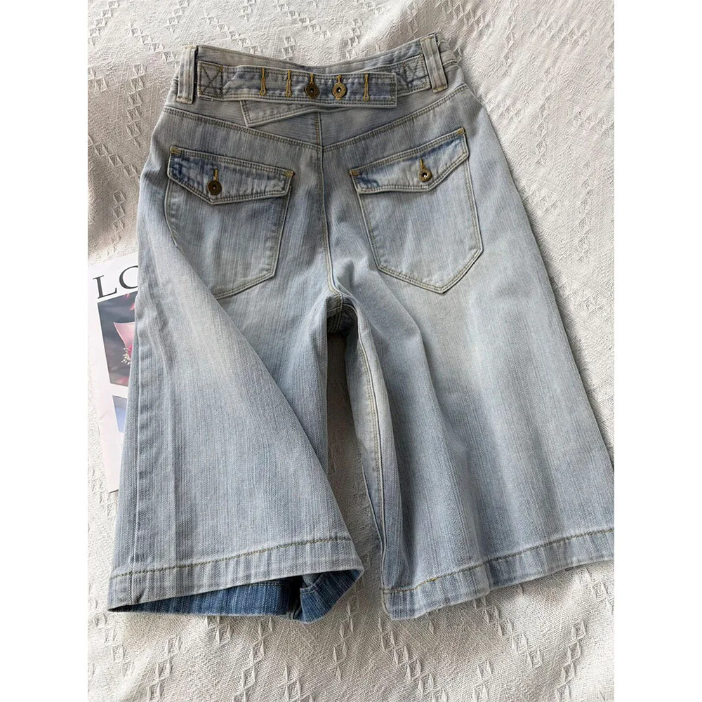 New Solid Color Woman’s Denim Shorts Simple Design High Waist Pants Slim Fit Hole Ripped Capri PantsTrendy Women's Shorts
New Solid Color Woman’s Denim Shorts Simple Design High Waist Pants Slim Fit Hole Ripped Capri PantsTrendy Women's Shorts