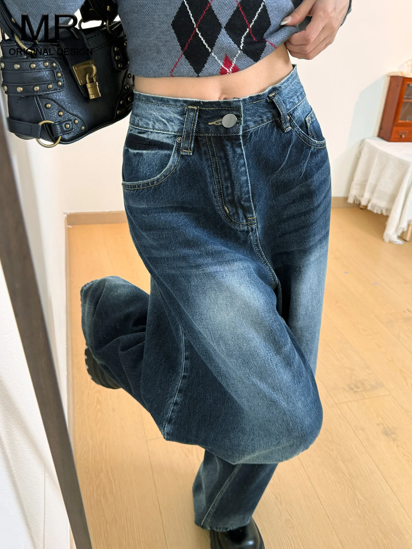 Loose Wide Leg Jeans Women's American Retro Style Casual Loose Fit Slimming Summer Jeans High Waist Button Fly Denim Pants
Loose Wide Leg Jeans Women's American Retro Style Casual Loose Fit Slimming Summer Jeans High Waist Button Fly Denim Pants