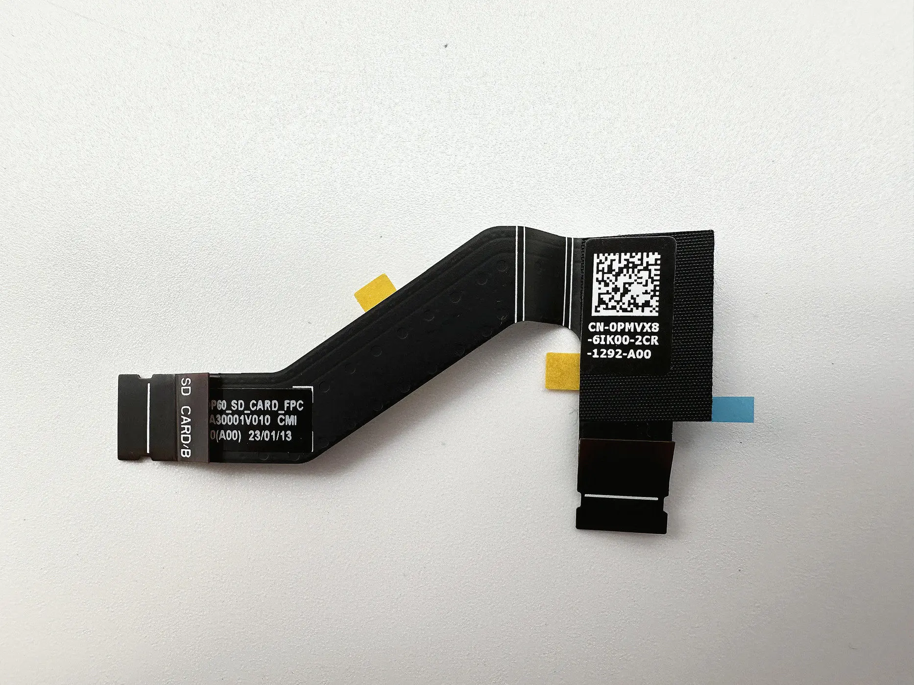 For Dell Alienware X16 R1 SD small board, cable IDP60 SD cable 0PMVX8
For Dell Alienware X16 R1 SD small board, cable IDP60 SD cable 0PMVX8
