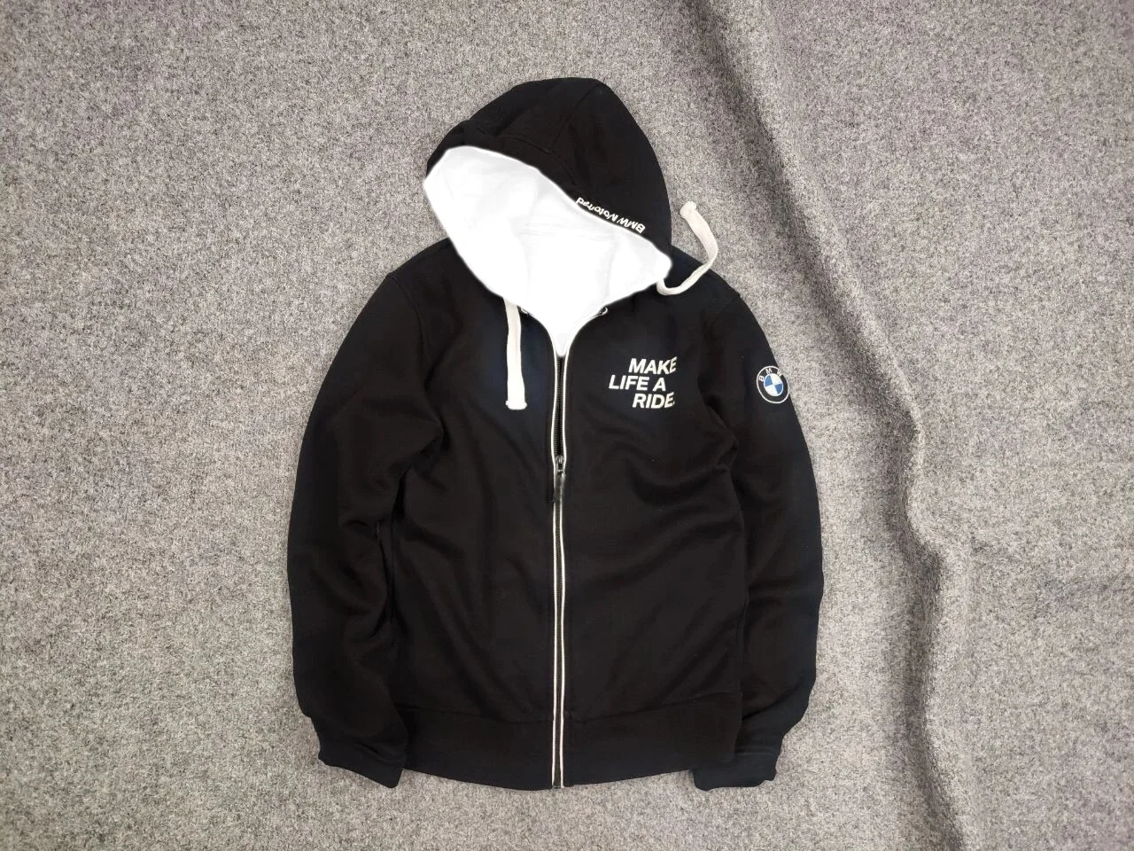 Черная толстовка на молнии с логотипом команды BMW Motorrad, мужская повседневная быстросохнущая уличная одежда, удобная для мотоциклетной одежды
Черная толстовка на молнии с логотипом команды BMW Motorrad, мужская повседневная быстросохнущая уличная одежда, удобная для мотоциклетной одежды