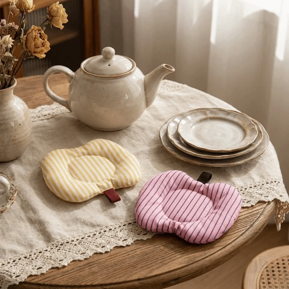 Thickened Heat Resistant Coaster Washable Kawaii Teacup Coaster Anti-Scalding Decorative Table Mat Photography Props
Thickened Heat Resistant Coaster Washable Kawaii Teacup Coaster Anti-Scalding Decorative Table Mat Photography Props
