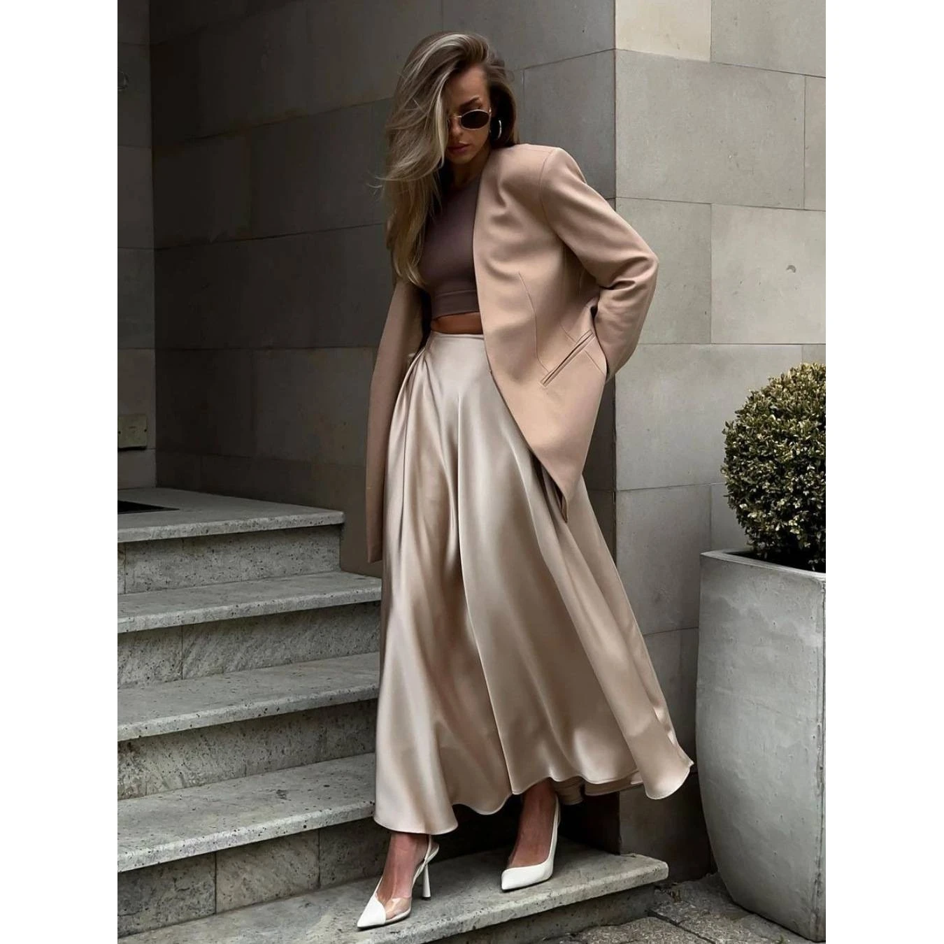 Elegant Long Satin Skirt Women's High Waist Midi Maxi Skirt Draped Fabric Casual Wear Metal Coated Fiber A-Line Skirt
Elegant Long Satin Skirt Women's High Waist Midi Maxi Skirt Draped Fabric Casual Wear Metal Coated Fiber A-Line Skirt