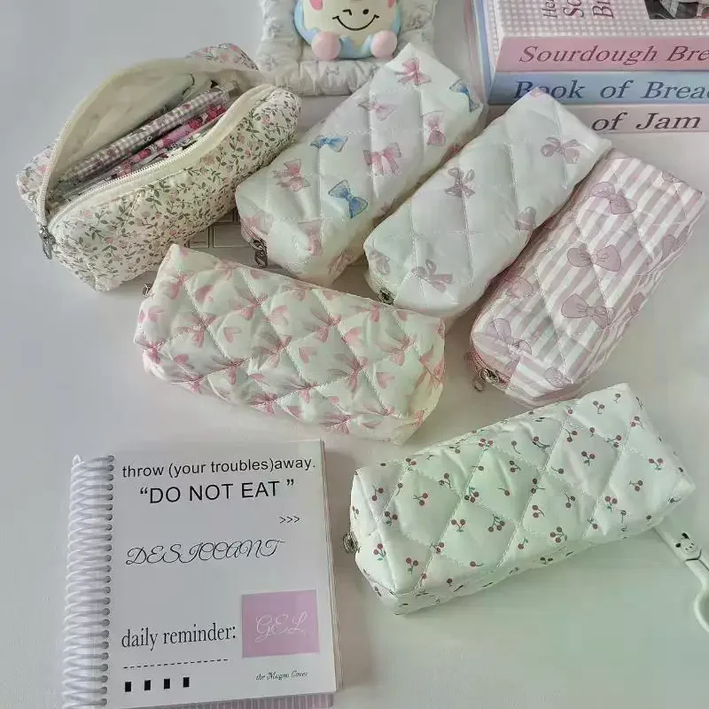 Cute Butterfly Knot Cherry Blossoms Pencil Case Large Capacity Stationery Storage Bag Multifunctional Makeup Bag Stationery Box
Cute Butterfly Knot Cherry Blossoms Pencil Case Large Capacity Stationery Storage Bag Multifunctional Makeup Bag Stationery Box