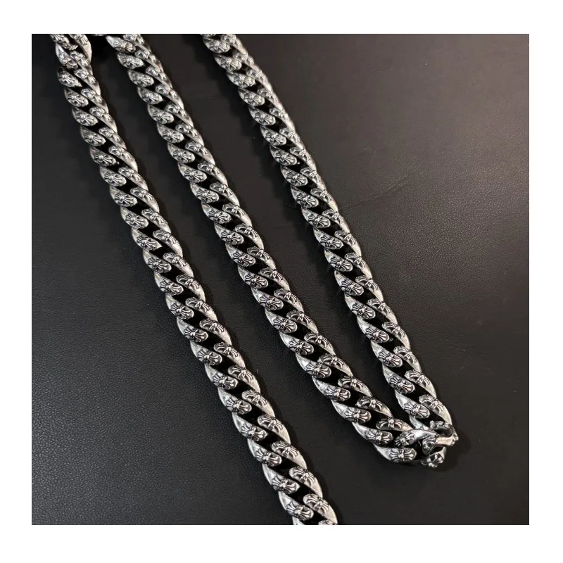 Cuban Necklace Trend High Men's and Women's Old Thick Chain Full Flower Hip Hop Fashion Versatile Vintage Couple Accessories
Cuban Necklace Trend High Men's and Women's Old Thick Chain Full Flower Hip Hop Fashion Versatile Vintage Couple Accessories
