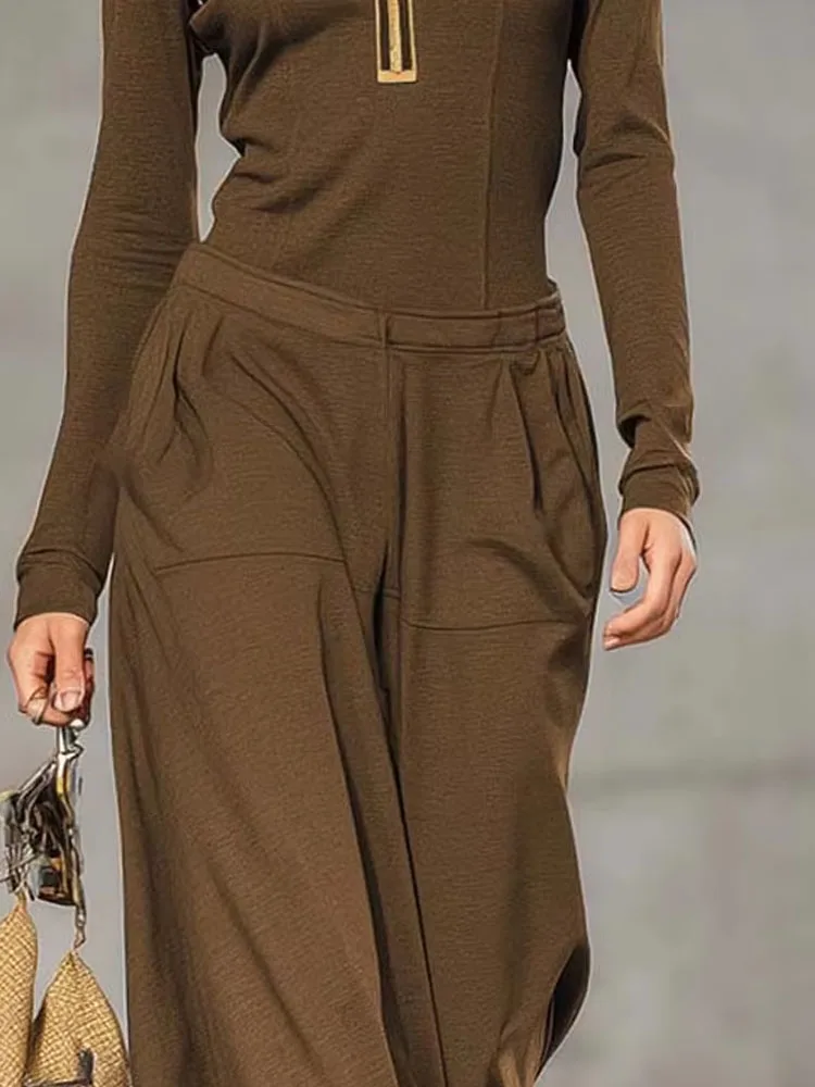 Женский элегантный однотонный комплект из 2 предметов на молнии, повседневные костюмы с длинными рукавами и карманами, модный пуловер с воротником-стойкой и длинные брюки
Женский элегантный однотонный комплект из 2 предметов на молнии, повседневные костюмы с длинными рукавами и карманами, модный пуловер с воротником-стойкой и длинные брюки