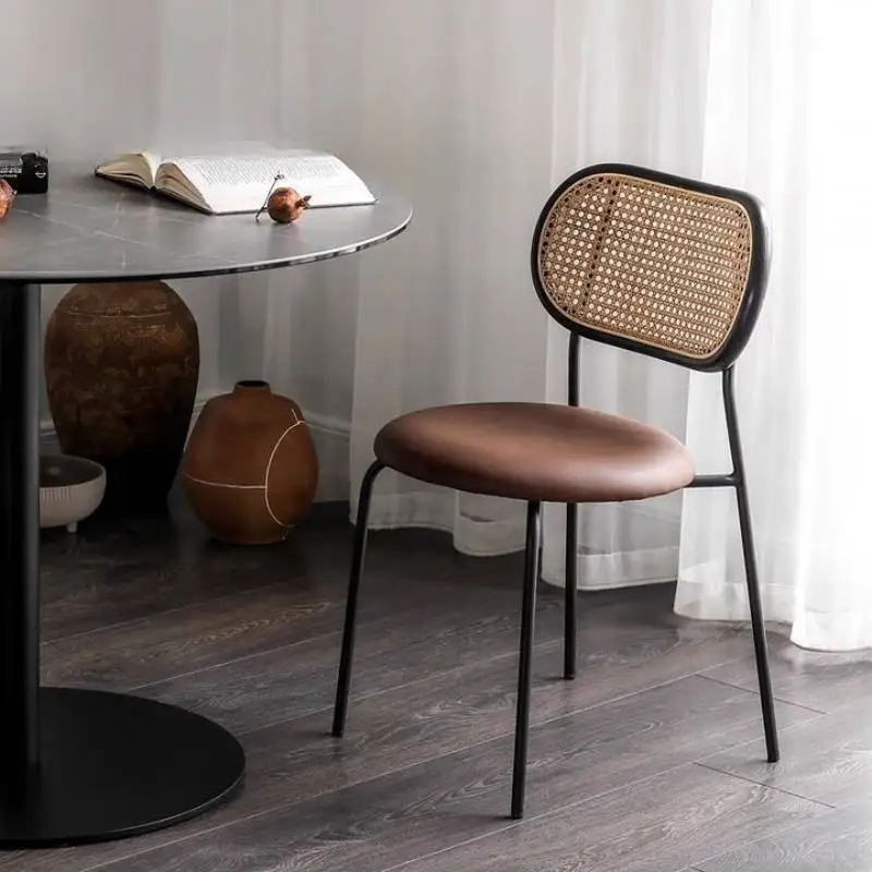 Brown Modern Dining Chair Gold Luxury Classic Nordic Comfortable Dining Chair Design Plastic Sillas Para Comedor Home Furniture
Brown Modern Dining Chair Gold Luxury Classic Nordic Comfortable Dining Chair Design Plastic Sillas Para Comedor Home Furniture