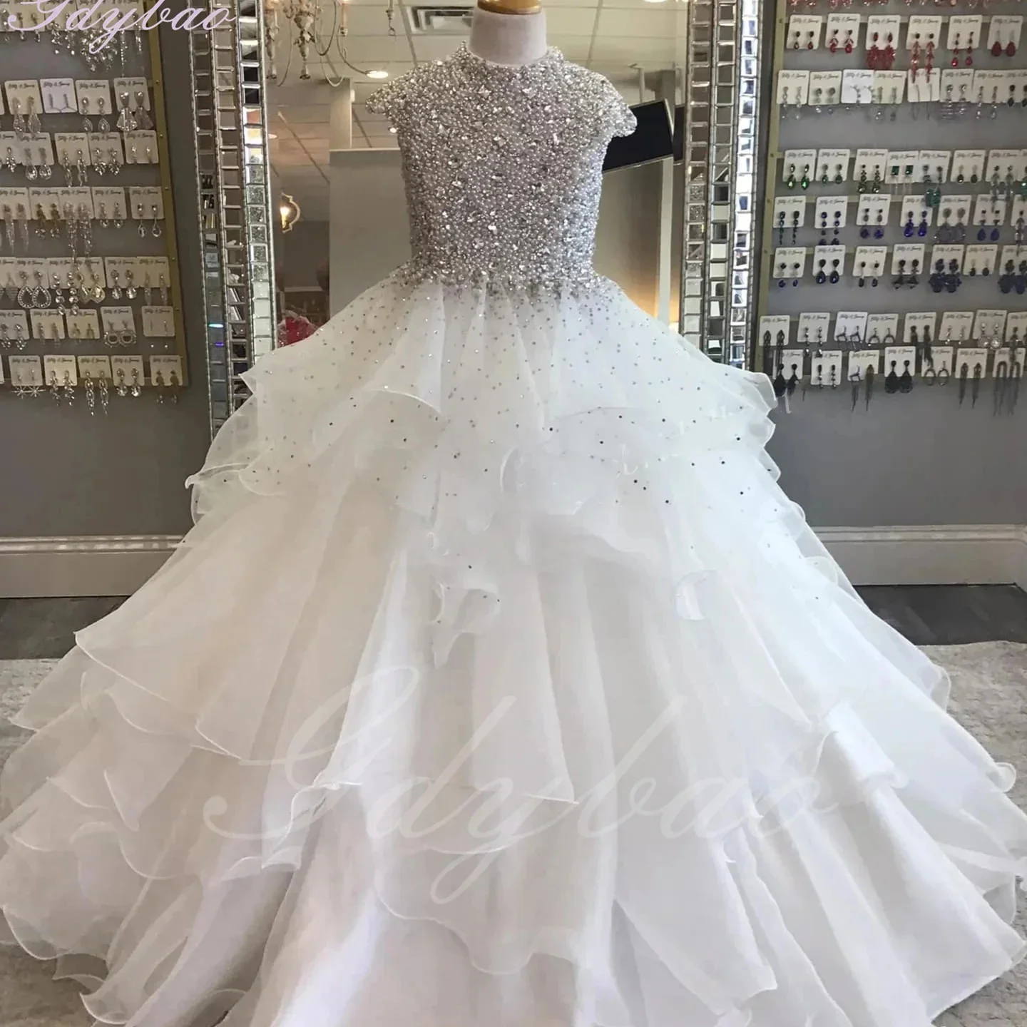 Customized White Flower Girl Dress For Wedding Beading Glitter Tulle Tiered Sleeveless Kids Birthday First Communion Gown
Customized White Flower Girl Dress For Wedding Beading Glitter Tulle Tiered Sleeveless Kids Birthday First Communion Gown