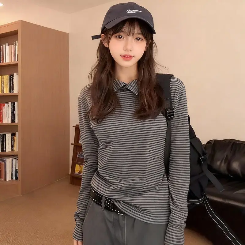 Retro Striped Long Sve T-irt Women's Loose Korean Sle Lazy Design Button up Base Layer Top for Autumn Winter
Retro Striped Long Sve T-irt Women's Loose Korean Sle Lazy Design Button up Base Layer Top for Autumn Winter