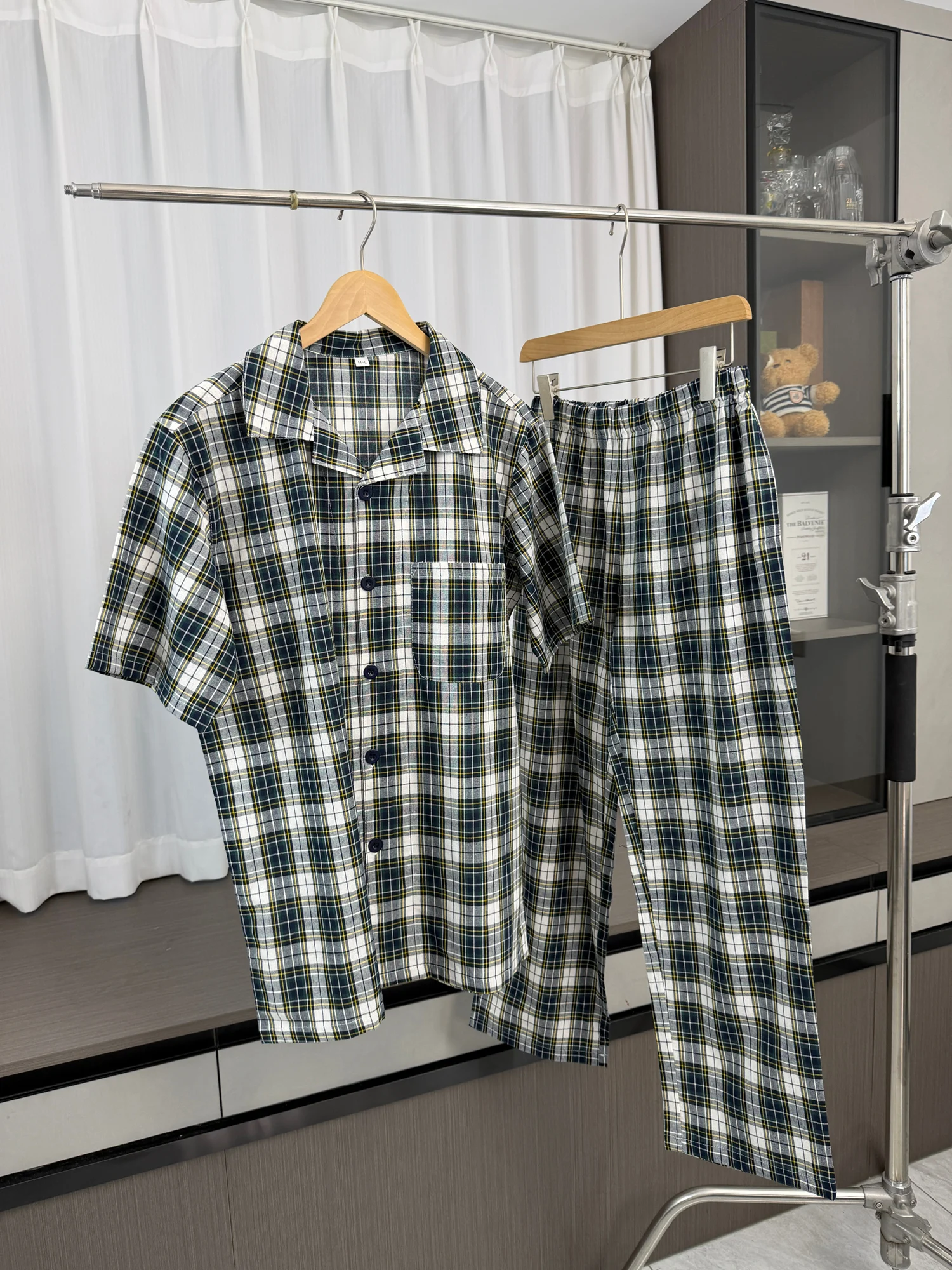 Soft Breathable Men's Casual Home Clothes Shirt Pants Sleepwear Plaid Set Spring Summer Lightweight Comfortable Youth Style
Soft Breathable Men's Casual Home Clothes Shirt Pants Sleepwear Plaid Set Spring Summer Lightweight Comfortable Youth Style
