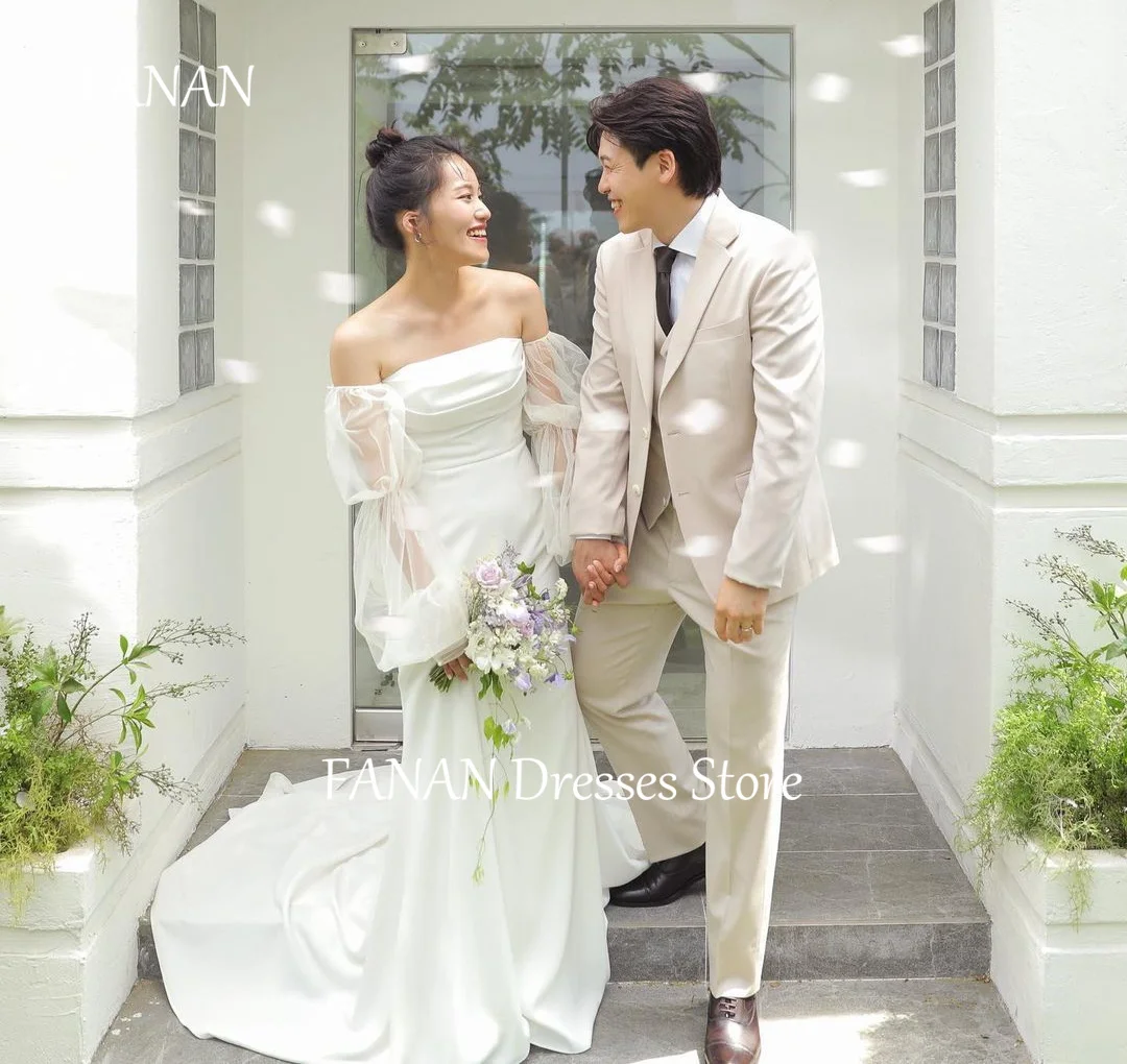 FANAN Korea Off Shoulder Mermaid Wedding Dresses 웨딩드레스 Ivory Long Puff Sleeves Beach Tulle Custom Made Bride Gowns Plus Size
FANAN Korea Off Shoulder Mermaid Wedding Dresses 웨딩드레스 Ivory Long Puff Sleeves Beach Tulle Custom Made Bride Gowns Plus Size