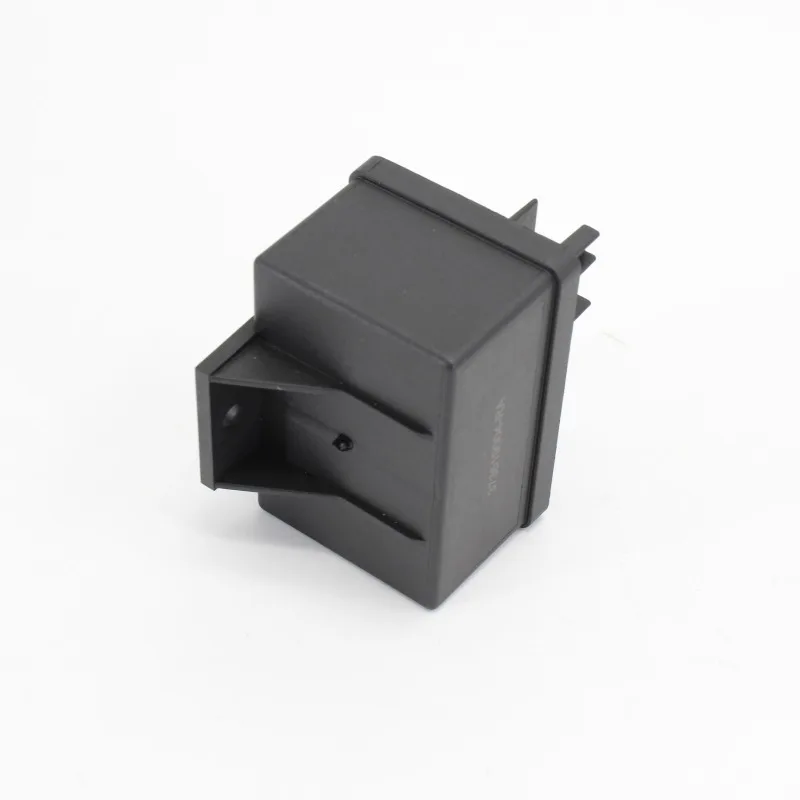 1pc Genuine GW2.8TC Preheating Plug Controller Relay for Great Wall Wingle 3 5 for Haval H5
1pc Genuine GW2.8TC Preheating Plug Controller Relay for Great Wall Wingle 3 5 for Haval H5