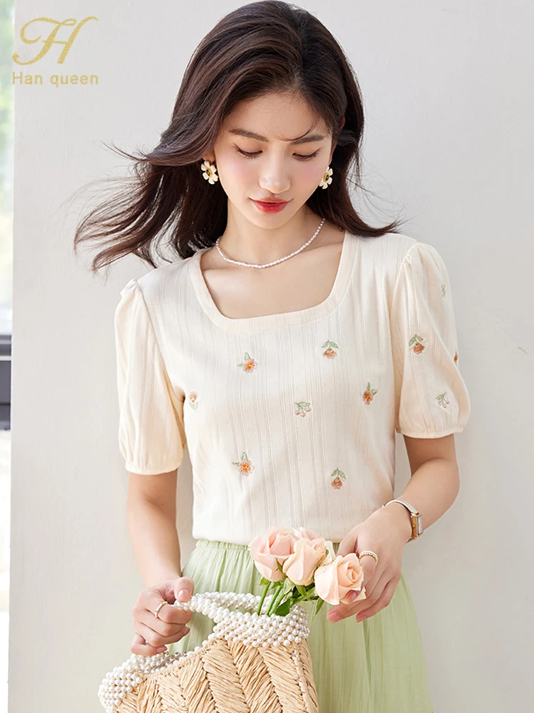 H Han Queen Summer Embroidery Korean Short Sleeve Loose Tee Female Clothing Basic T-Shirt Women Blouses Vintage Work Casual Tops
H Han Queen Summer Embroidery Korean Short Sleeve Loose Tee Female Clothing Basic T-Shirt Women Blouses Vintage Work Casual Tops