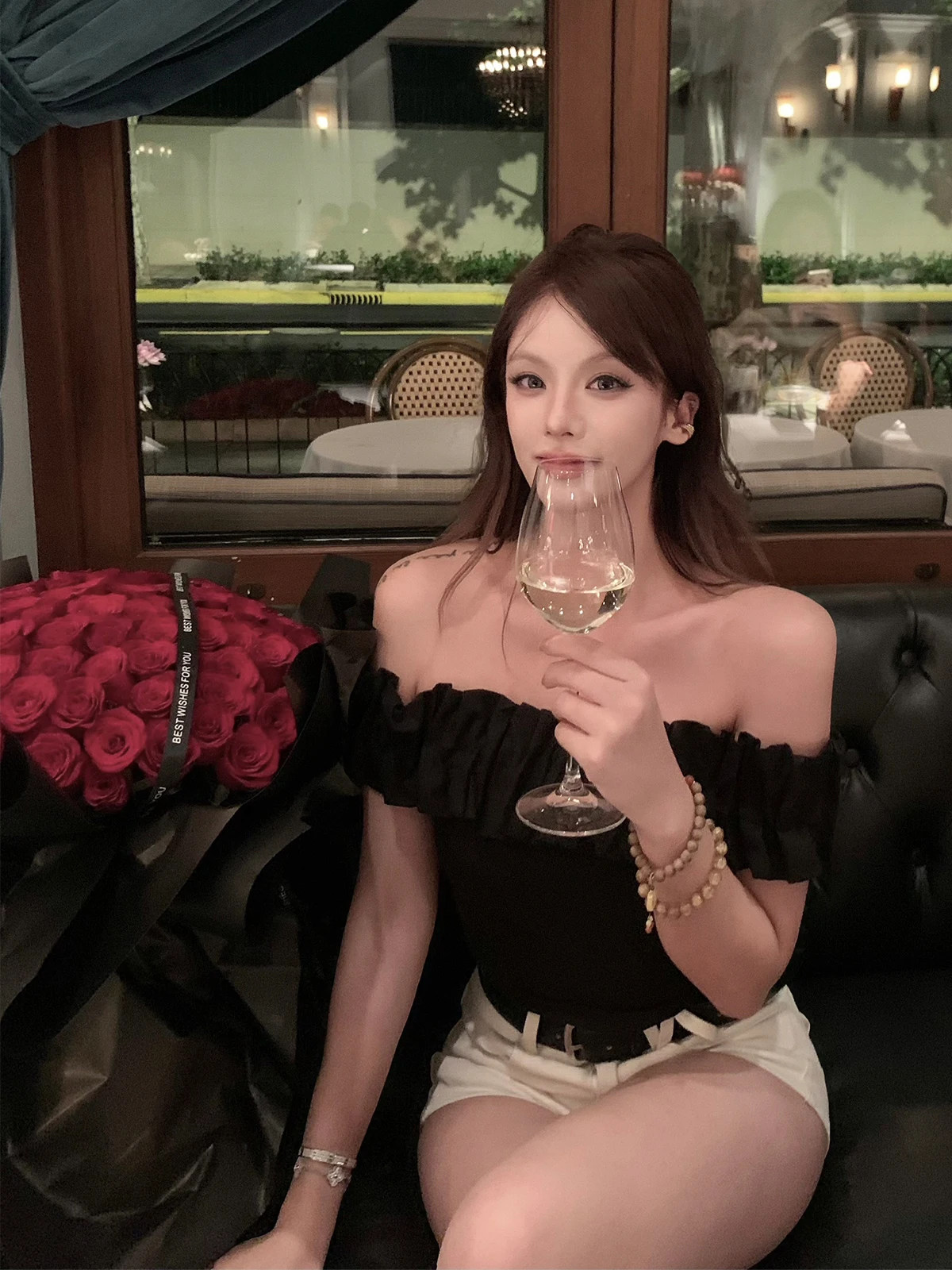 Ele One-oulder Top with Vertical Ruffle Crt Ba Elastic Band Design Slim Fit Korean Sle ort Length Pure Color
Ele One-oulder Top with Vertical Ruffle Crt Ba Elastic Band Design Slim Fit Korean Sle ort Length Pure Color