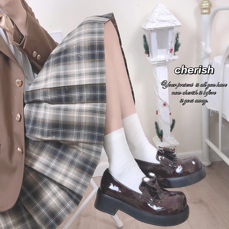 Classic Vintage Jk Uniform Lolita Shoe Japanese Cute Student Sweet Girl Kawaii Anime Gothic Black Brown Goth Mid Heel 4CM
Classic Vintage Jk Uniform Lolita Shoe Japanese Cute Student Sweet Girl Kawaii Anime Gothic Black Brown Goth Mid Heel 4CM
