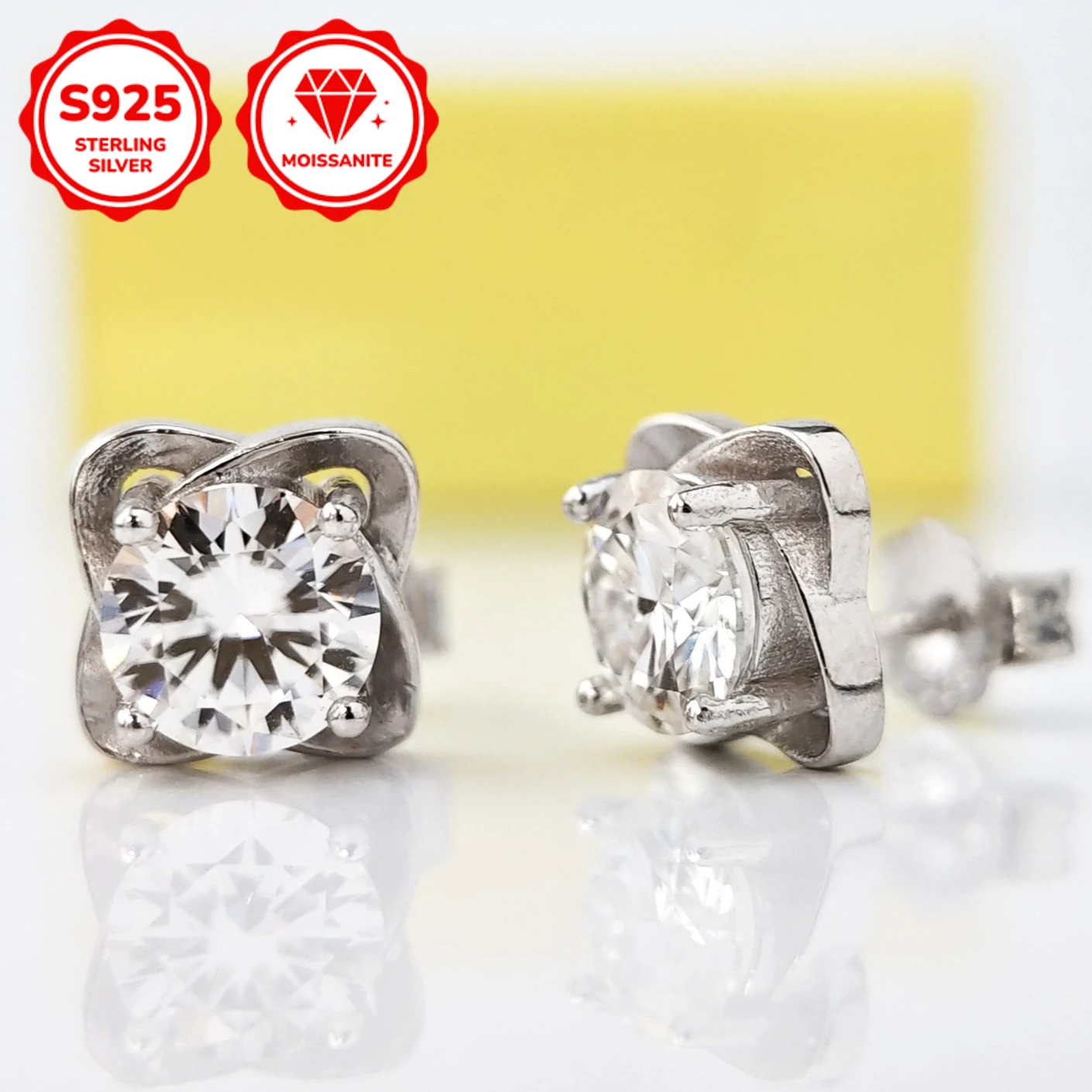 1Pair 0.5/1Ct S925 Silver Minimalist Style Moissanite Earrings, Jewelry Suitable for Daily Wear By Ladies, Beautiful Accessory.
1Pair 0.5/1Ct S925 Silver Minimalist Style Moissanite Earrings, Jewelry Suitable for Daily Wear By Ladies, Beautiful Accessory.