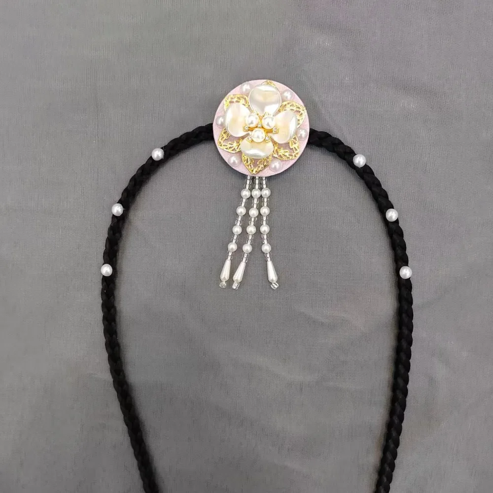 Sweet Flower Hanbok Wig Headdress Pearl Tassel Korea Ethnic Style Hairband Elegant Beaded Stage Dance Hair Hoop Children
Sweet Flower Hanbok Wig Headdress Pearl Tassel Korea Ethnic Style Hairband Elegant Beaded Stage Dance Hair Hoop Children