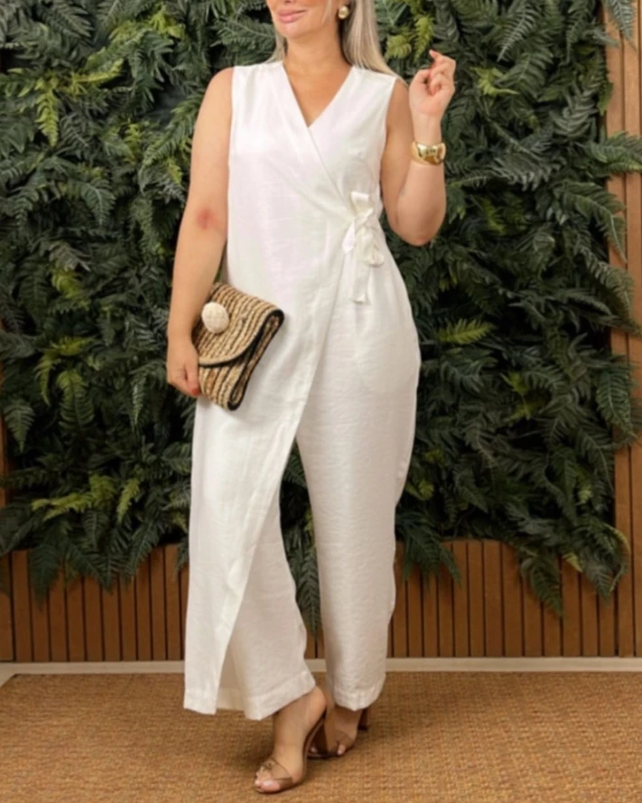 Women's Urban Bodysuit 2025 Spring Summer Latest Plain V Neck Asymmetric Patch Tied Detail Jumpsuit Casual Loose Fit Romper
Women's Urban Bodysuit 2025 Spring Summer Latest Plain V Neck Asymmetric Patch Tied Detail Jumpsuit Casual Loose Fit Romper