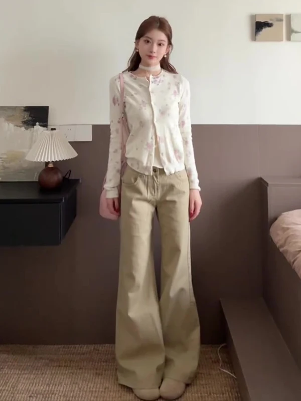 American Sle Loose Straight Leg Bell Bot Jeans Women's Khaki Color Spring New Arrival Casual Low Waist ket Detail
American Sle Loose Straight Leg Bell Bot Jeans Women's Khaki Color Spring New Arrival Casual Low Waist ket Detail