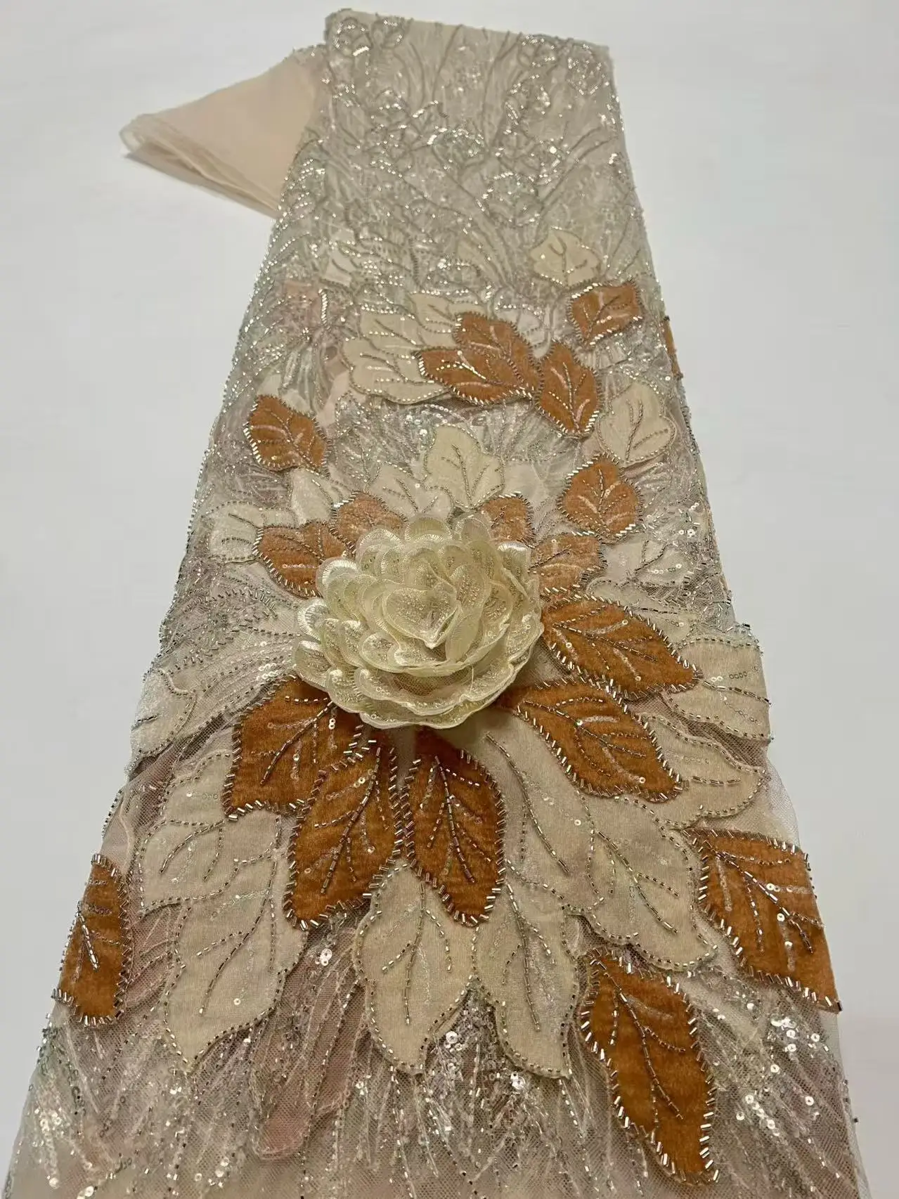 African Beaded Lace Fabric 2026 High-Quality Velvet Mesh Embroidered with French Sequins for Women's Evening Party Dresses
African Beaded Lace Fabric 2026 High-Quality Velvet Mesh Embroidered with French Sequins for Women's Evening Party Dresses