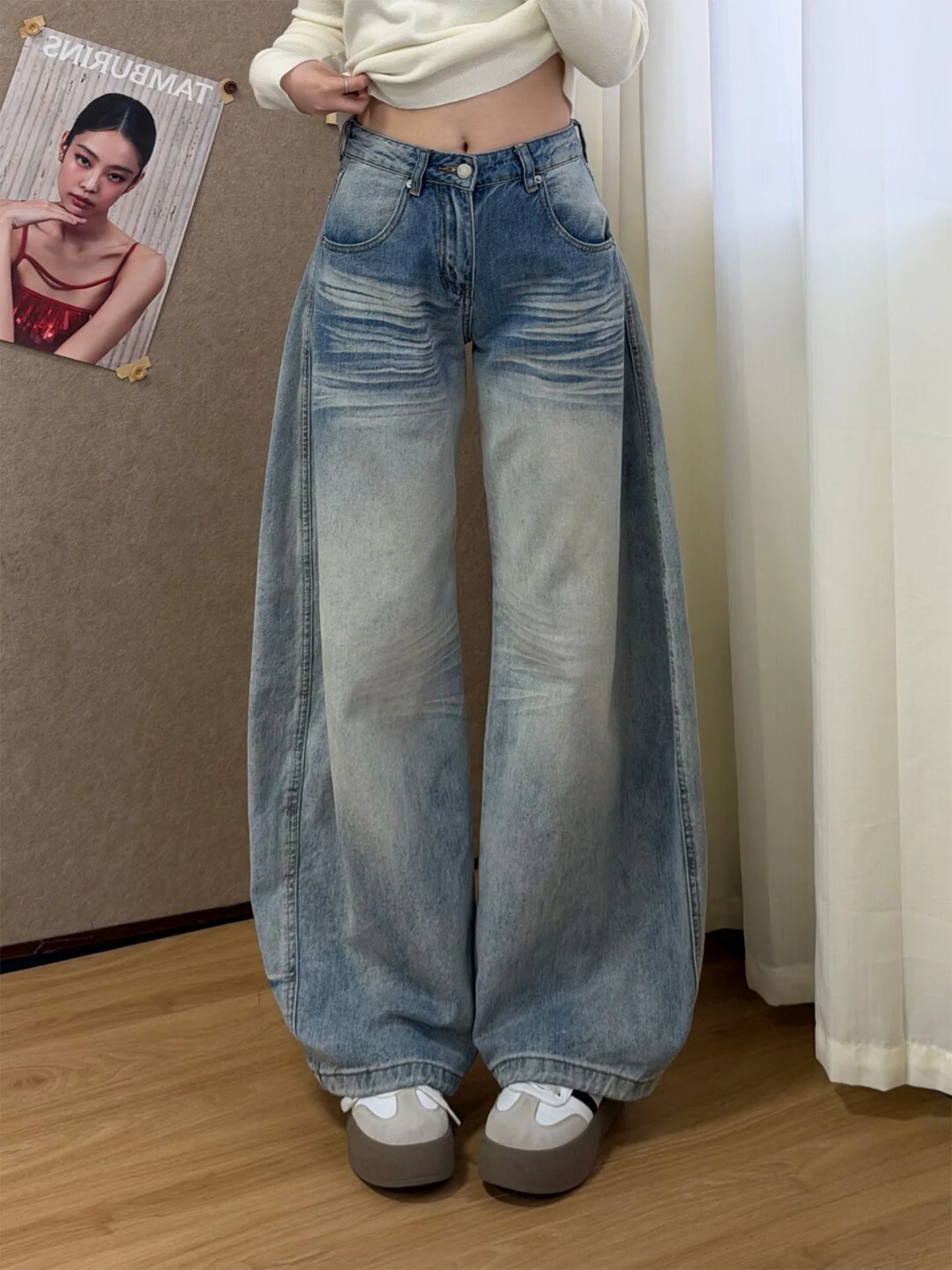 Retro Large Size Light Blue Washed Straight Leg Jeans Women's Summer New Lazy Style Slim Wide Leg Long Pants Casual High Wais...
Retro Large Size Light Blue Washed Straight Leg Jeans Women's Summer New Lazy Style Slim Wide Leg Long Pants Casual High Wais...