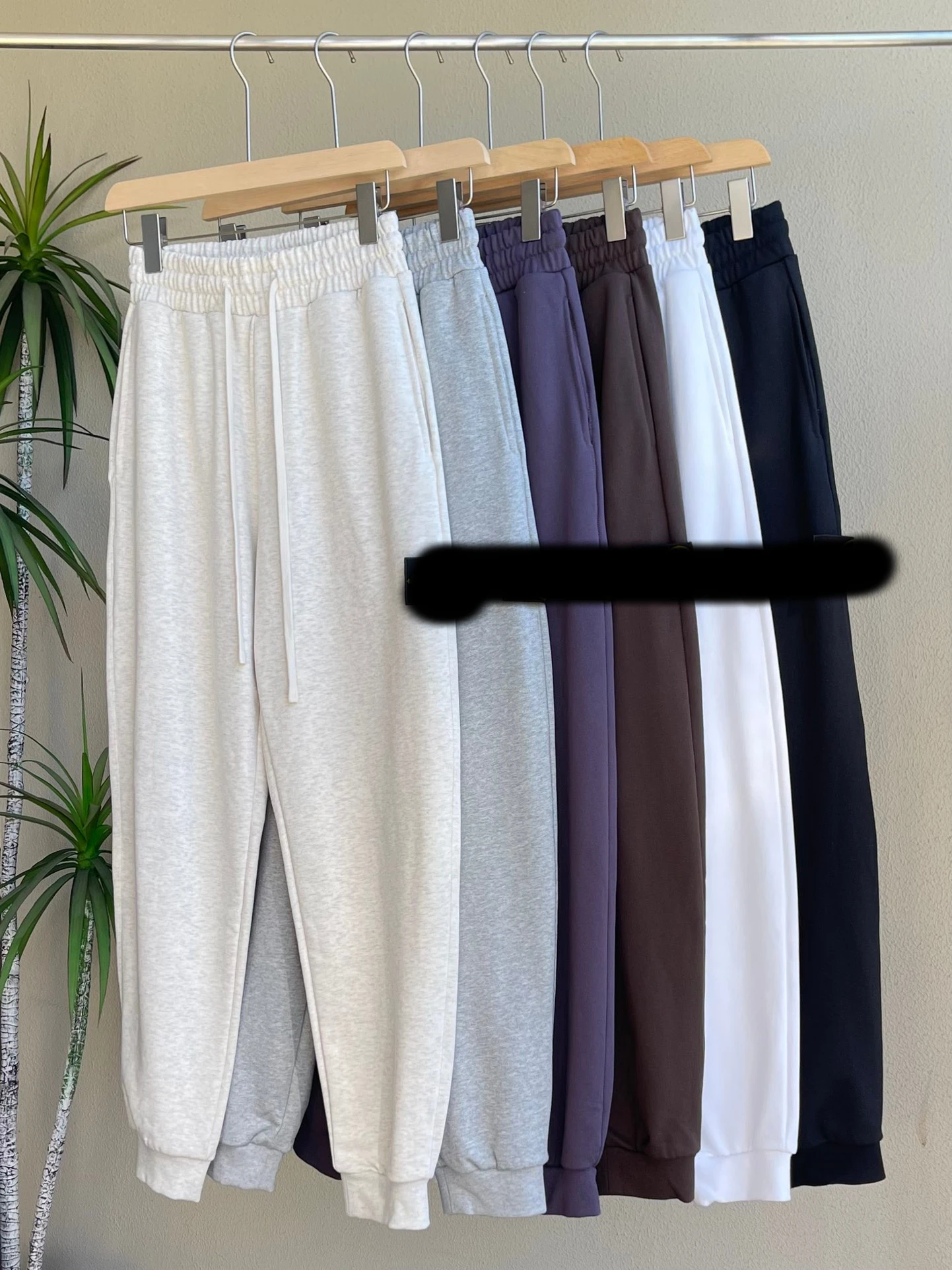 Свободные мужские цветные тканые спортивные штаны с эластичными манжетами, длинные брюки, простые, универсальные, удобные, молодежные, всесезонные, с...
Свободные мужские цветные тканые спортивные штаны с эластичными манжетами, длинные брюки, простые, универсальные, удобные, молодежные, всесезонные, с...