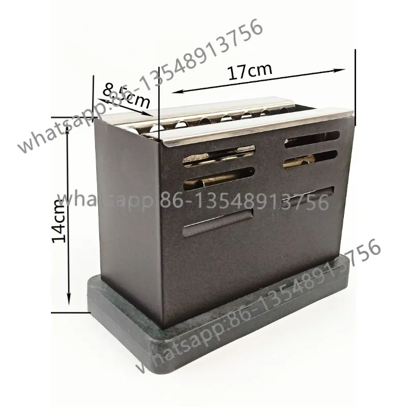 Арабский барный кальян, большая квадратная угольная печь, горящий длинный древесный уголь
Арабский барный кальян, большая квадратная угольная печь, горящий длинный древесный уголь