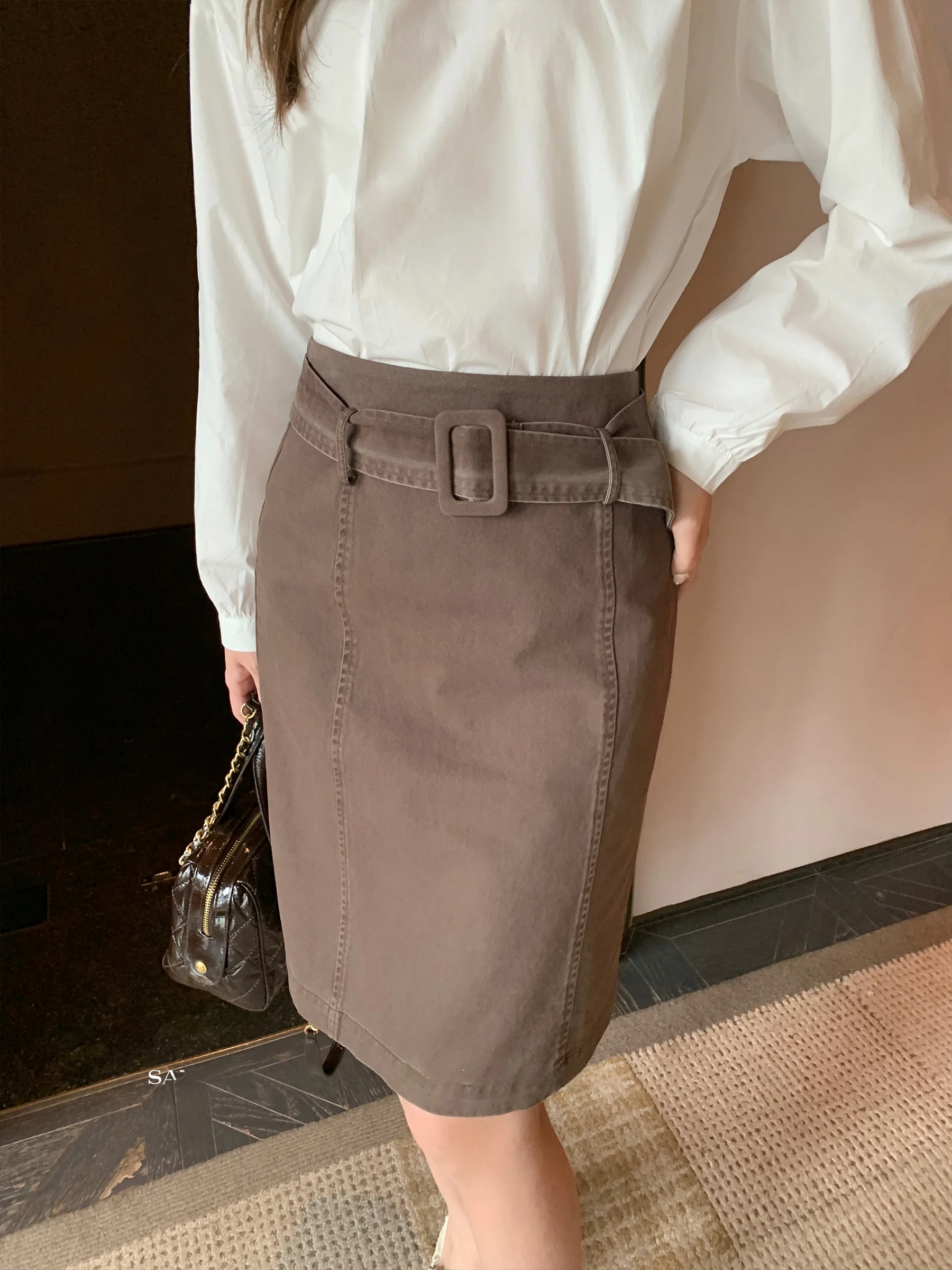 Юбка миди с высокой талией Sam Seoi для женщин со съемным поясом, винтажная прямая юбка миди с высокой талией, повседневная, элегантная
Юбка миди с высокой талией Sam Seoi для женщин со съемным поясом, винтажная прямая юбка миди с высокой талией, повседневная, элегантная