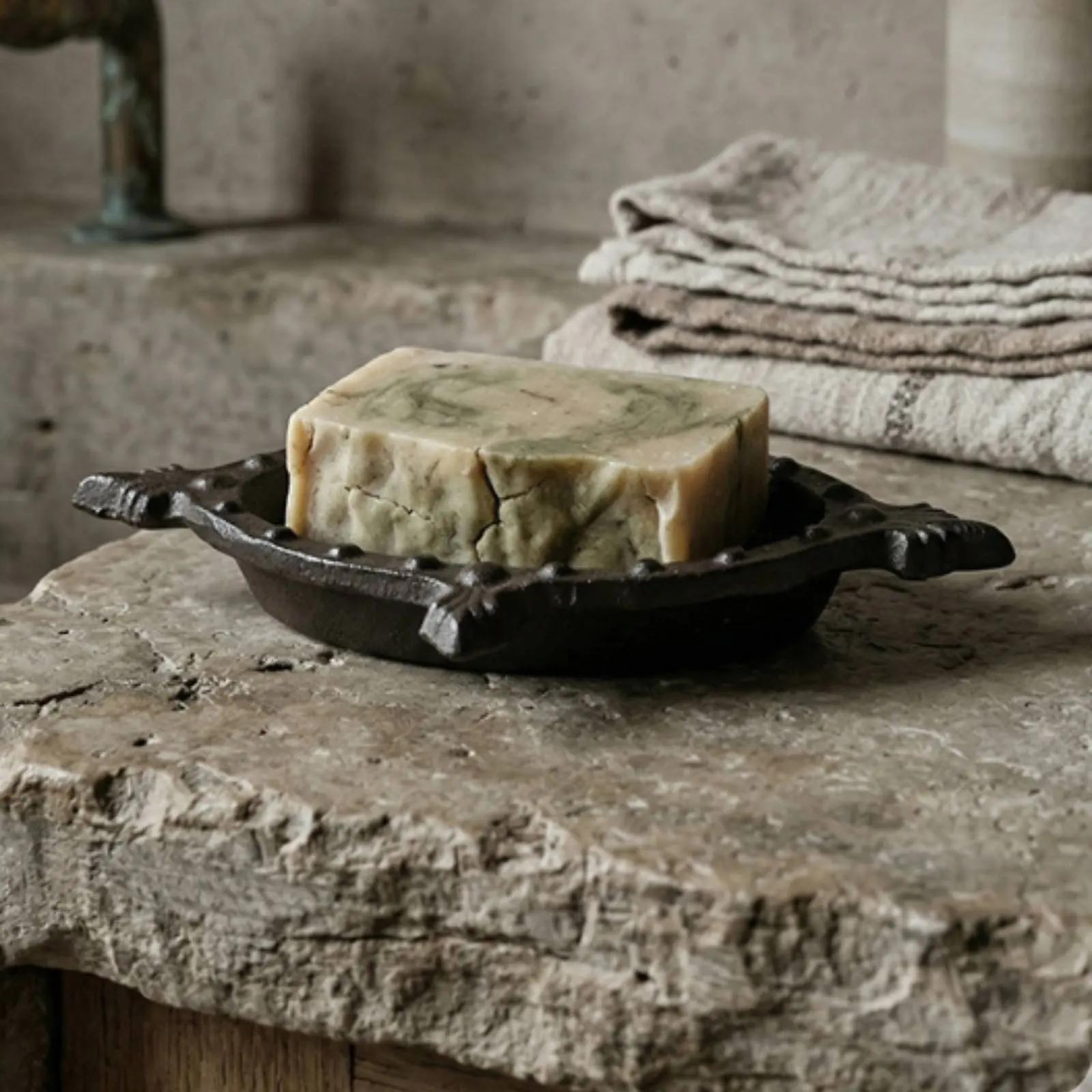 Cast Iron Soap Dish Heavy Duty Bathroom Accessory Home Organizer for Washroom
Cast Iron Soap Dish Heavy Duty Bathroom Accessory Home Organizer for Washroom
