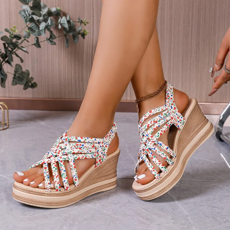 Summer New Women's Platform Sandals 2025 Outdoor Fashion Wedge Heel Thick Sole Sandals Casual Flat Roman Shoes Zapatos De Mujer
Summer New Women's Platform Sandals 2025 Outdoor Fashion Wedge Heel Thick Sole Sandals Casual Flat Roman Shoes Zapatos De Mujer