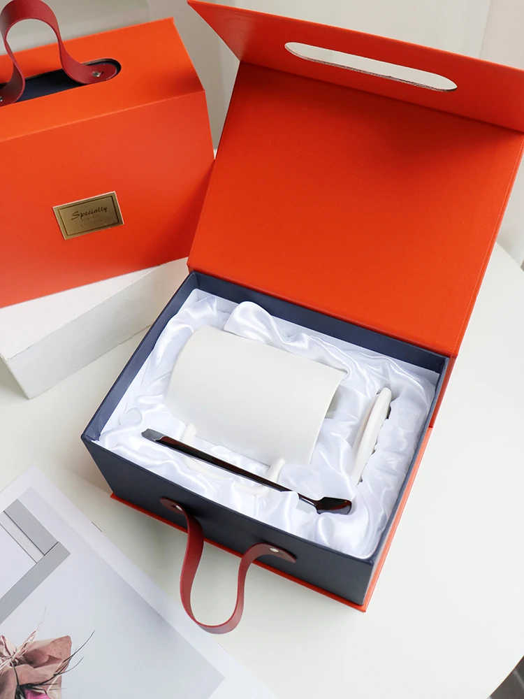 Retro Frosted Cerc Mug Gift Box Set Premium Coffee Mug with Lid Spoon Set High Aesthetic Value Chinese Brand COLOR HOUSE
Retro Frosted Cerc Mug Gift Box Set Premium Coffee Mug with Lid Spoon Set High Aesthetic Value Chinese Brand COLOR HOUSE