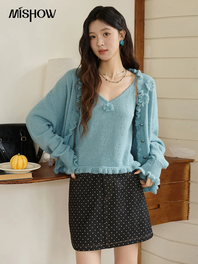 MISHOW Blue Knitted Cardigan Strap Two Piece Set 2025 Autumn Sweater Cardigan Lotus Leaf Edge Flower V-neck Camis Set MXE45T1377
MISHOW Blue Knitted Cardigan Strap Two Piece Set 2025 Autumn Sweater Cardigan Lotus Leaf Edge Flower V-neck Camis Set MXE45T1377